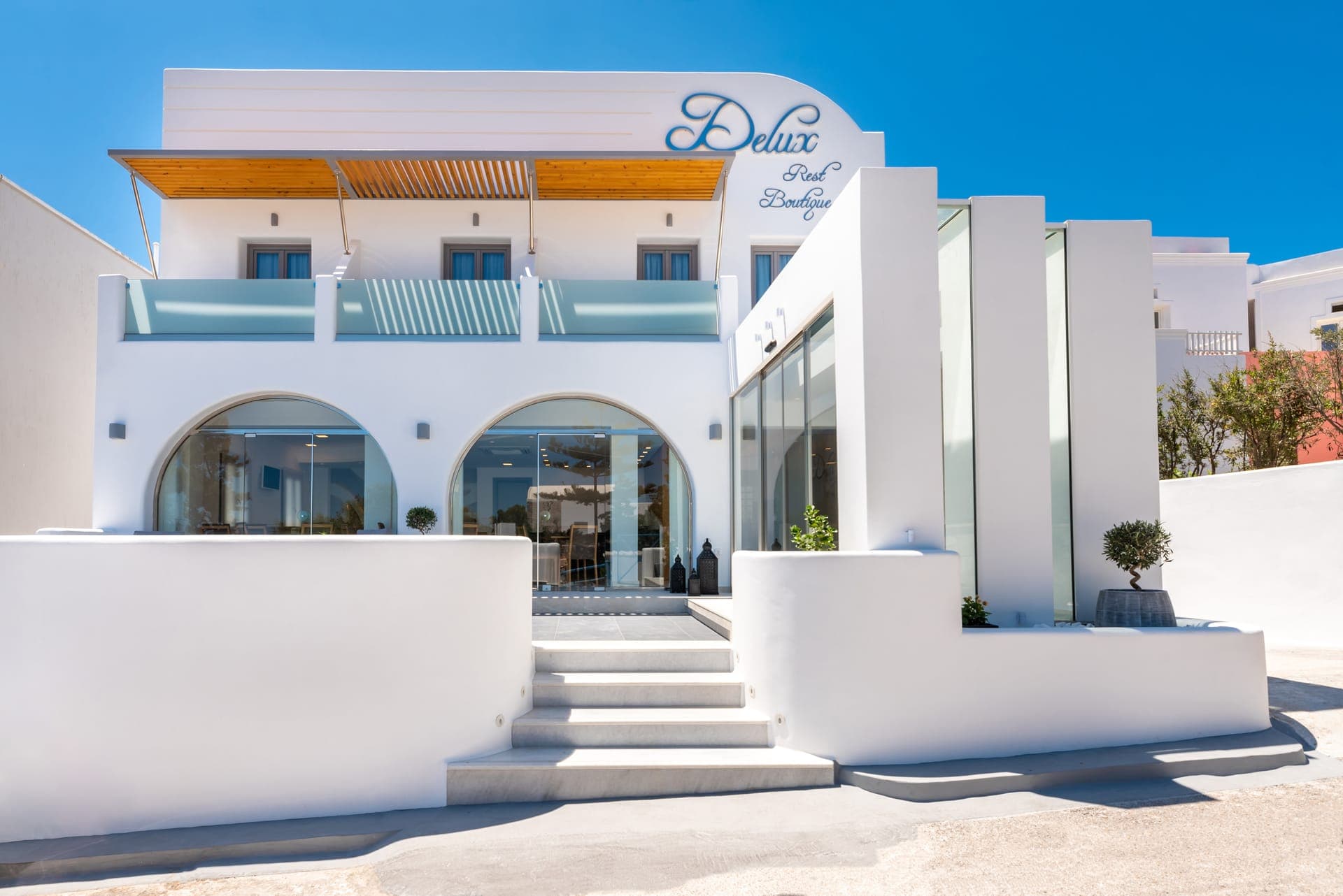 Deluxe Suites Santorini
