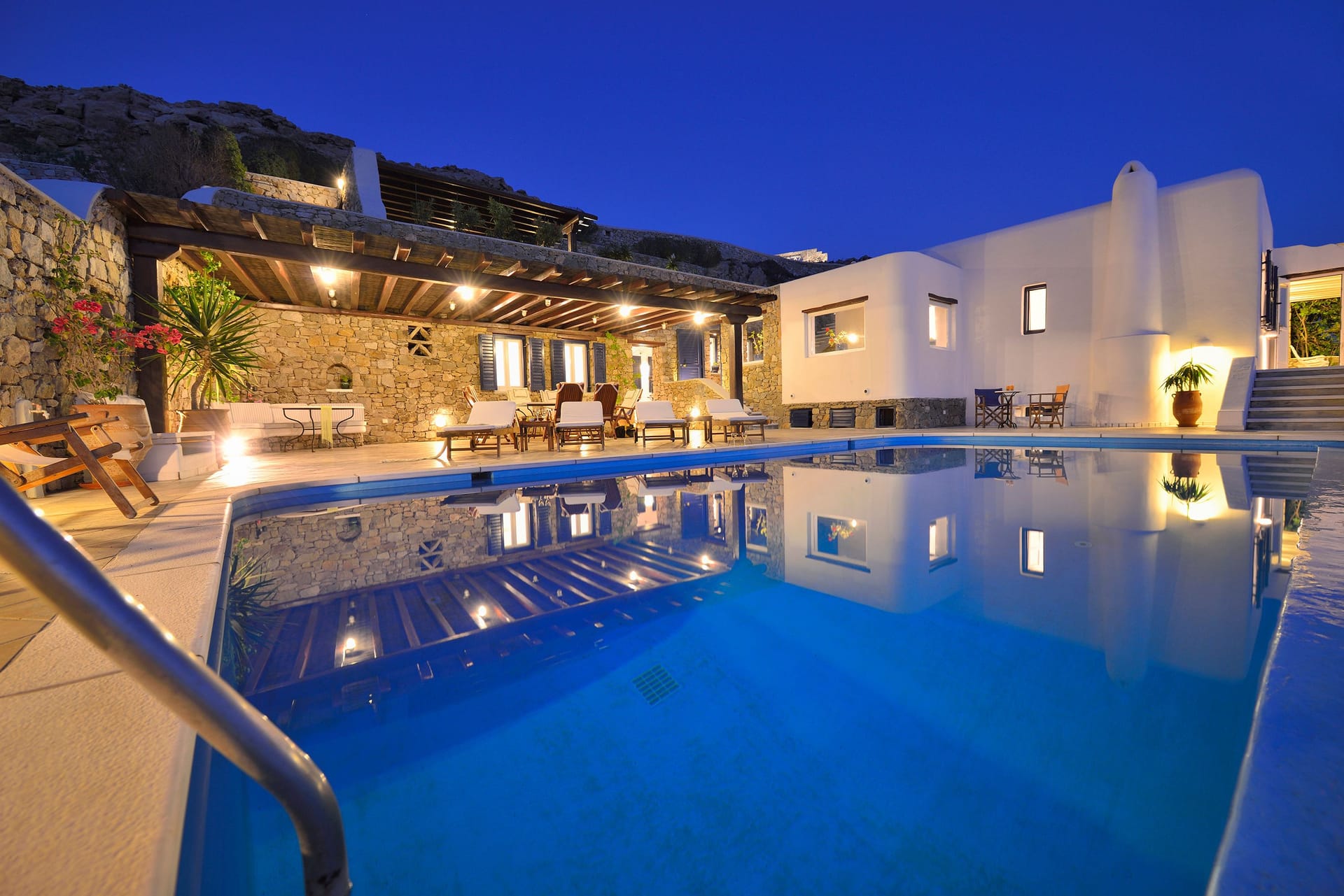 Mykonian Dianthus Villas