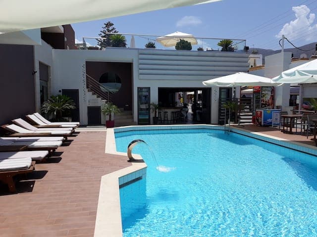 Dionisos Hotel