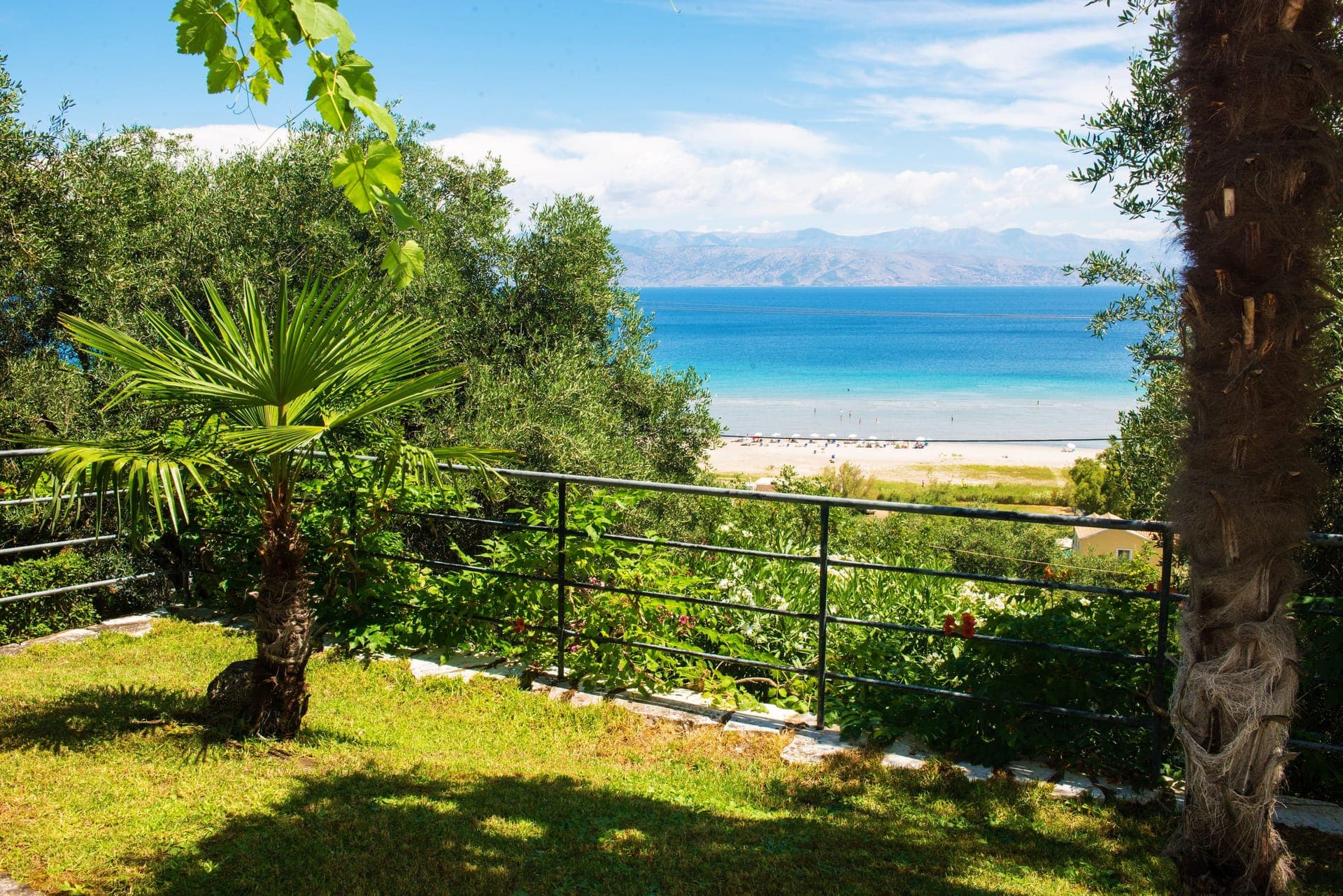 Dionysos Apartments