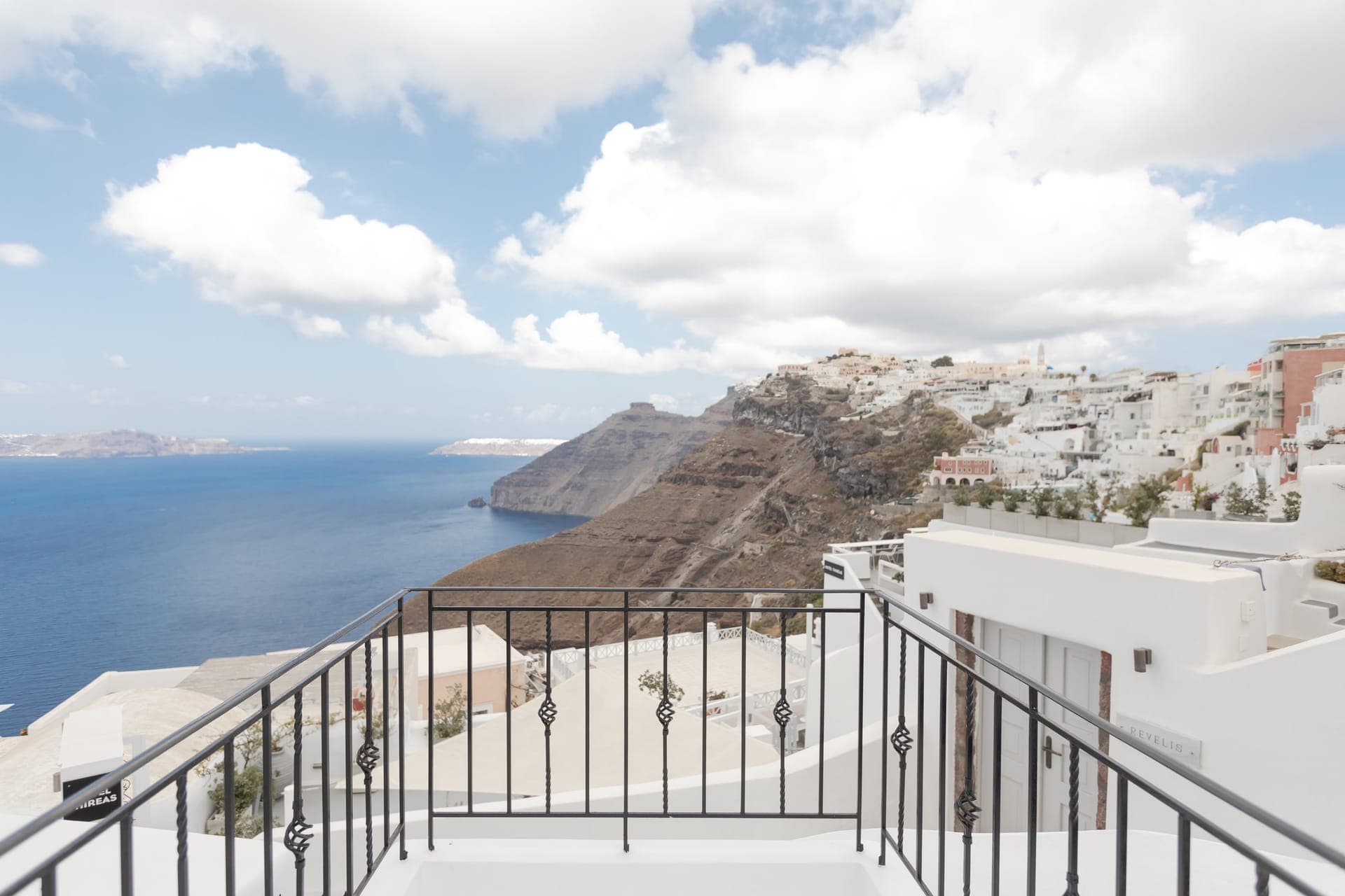 Doukas Caldera Suites Fira