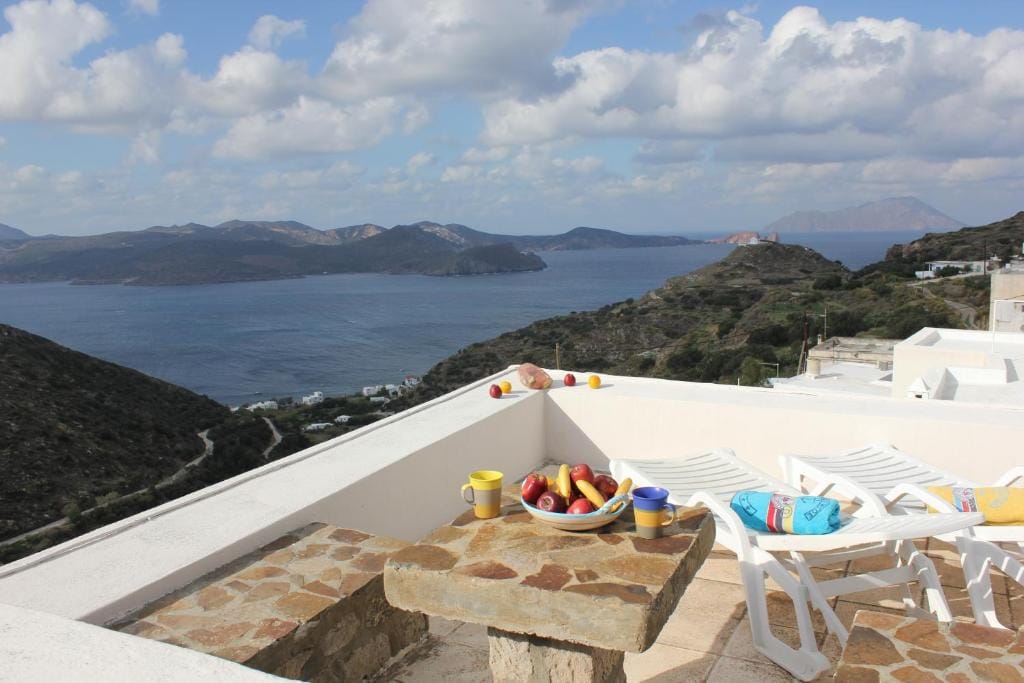 Efis Apartments Milos