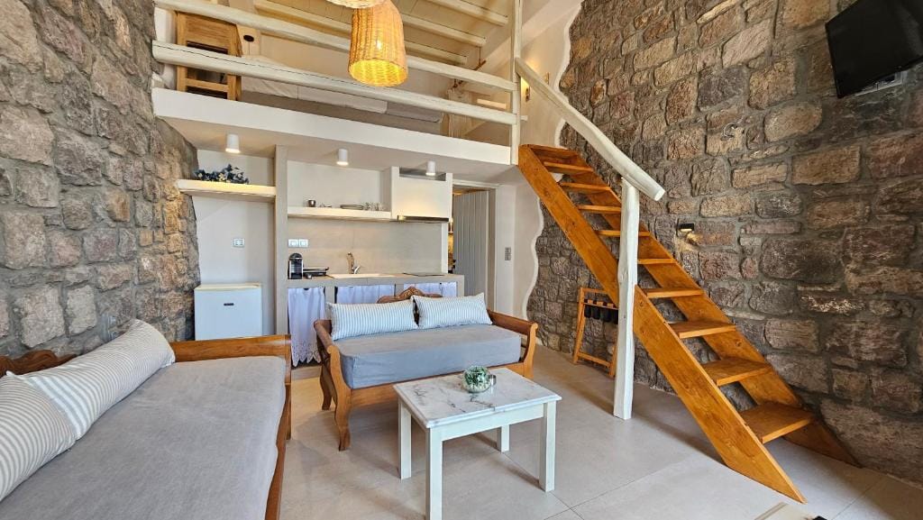 Efis Apartments Milos