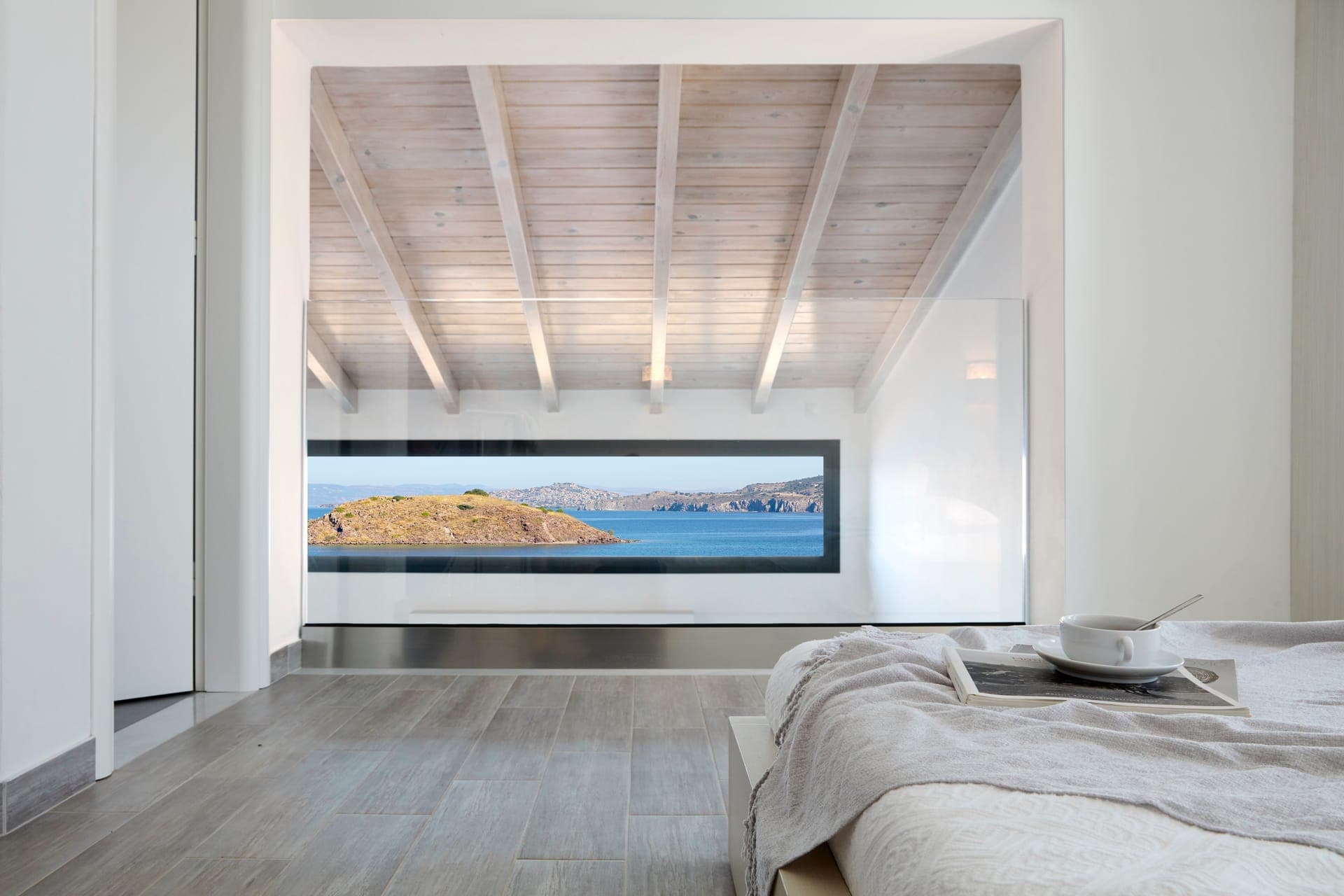 Eleia Seafront Rooms & Villas