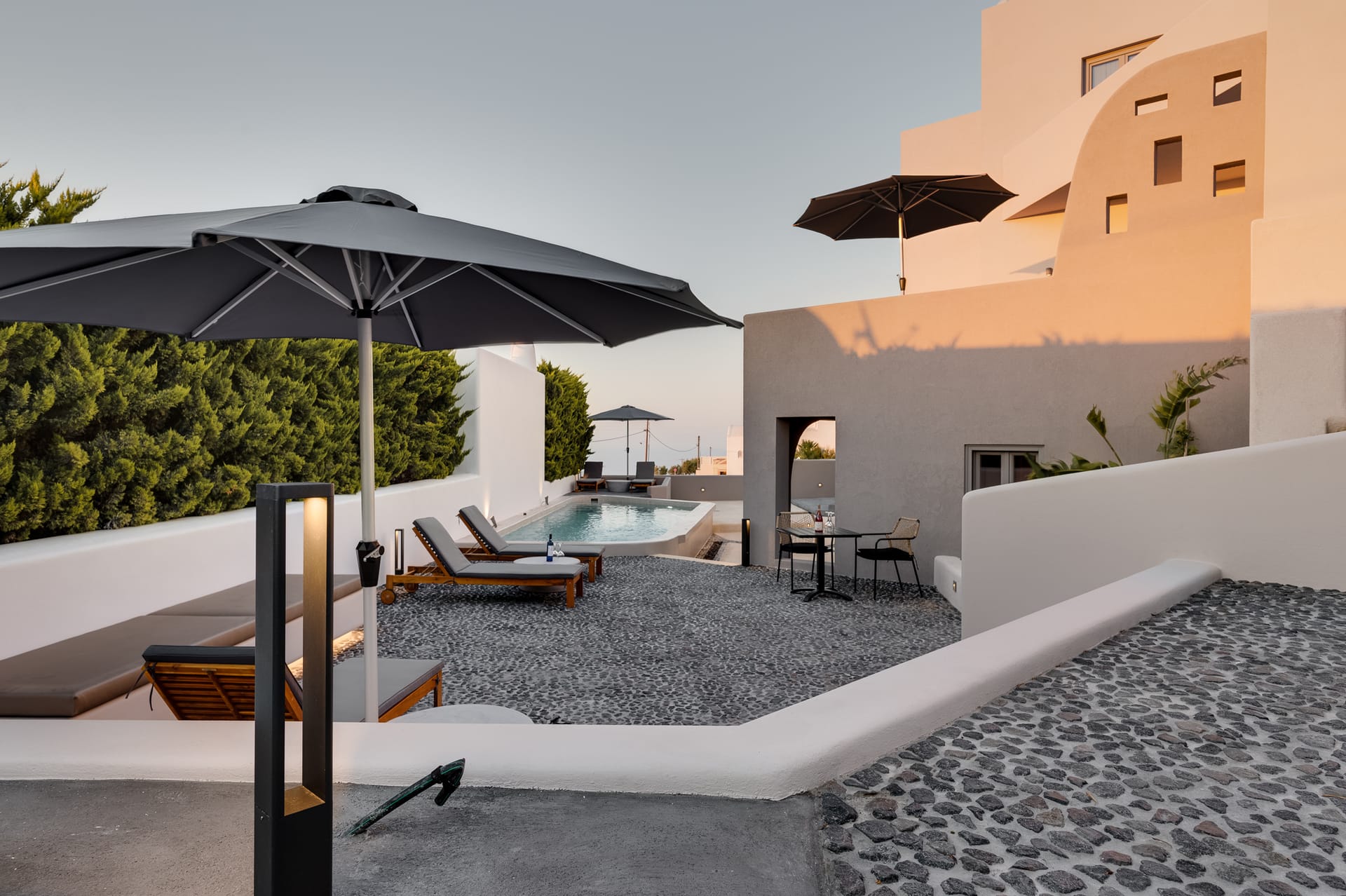 Elements Cozy Suites