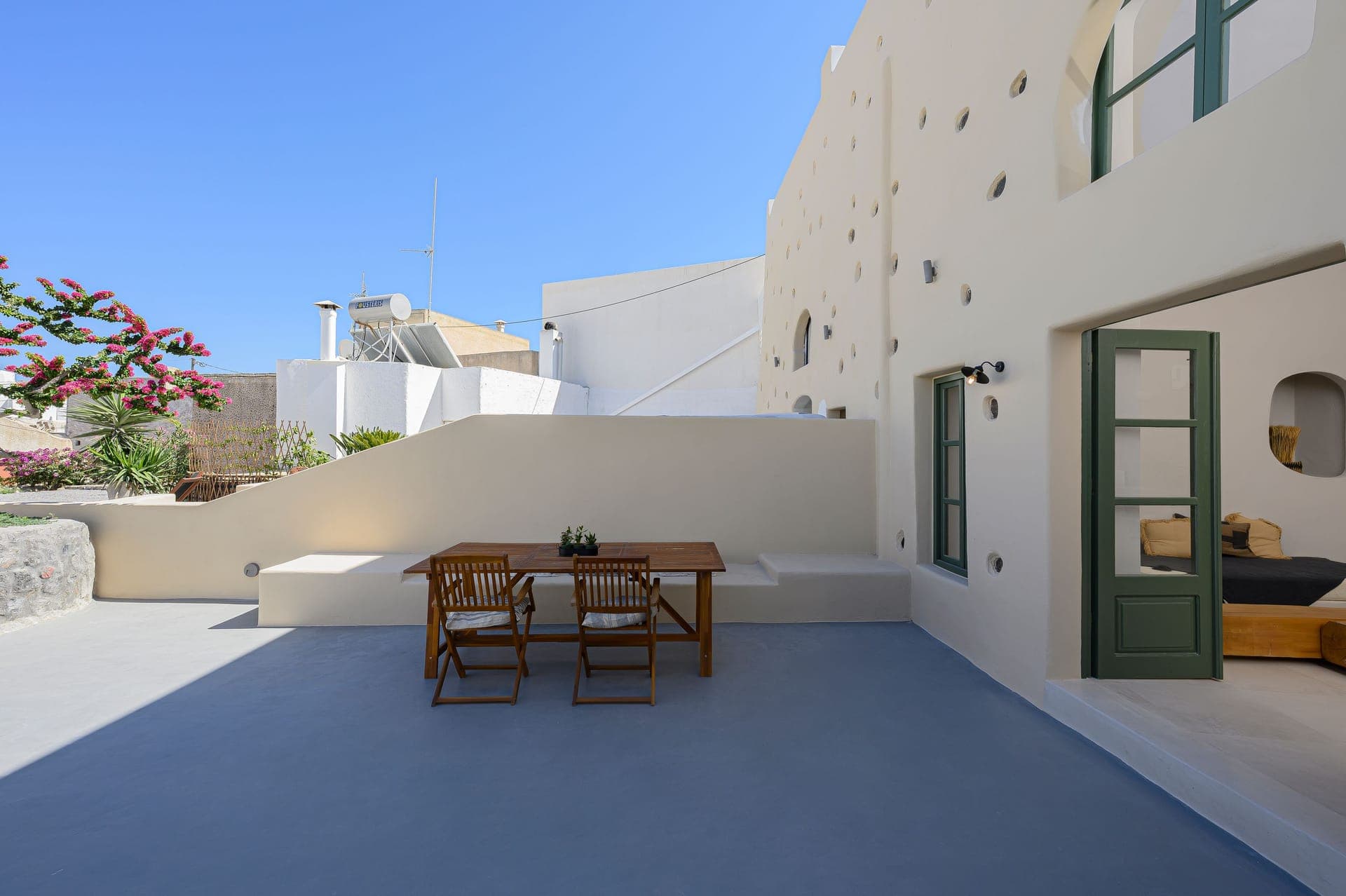 Elements Cave Suites