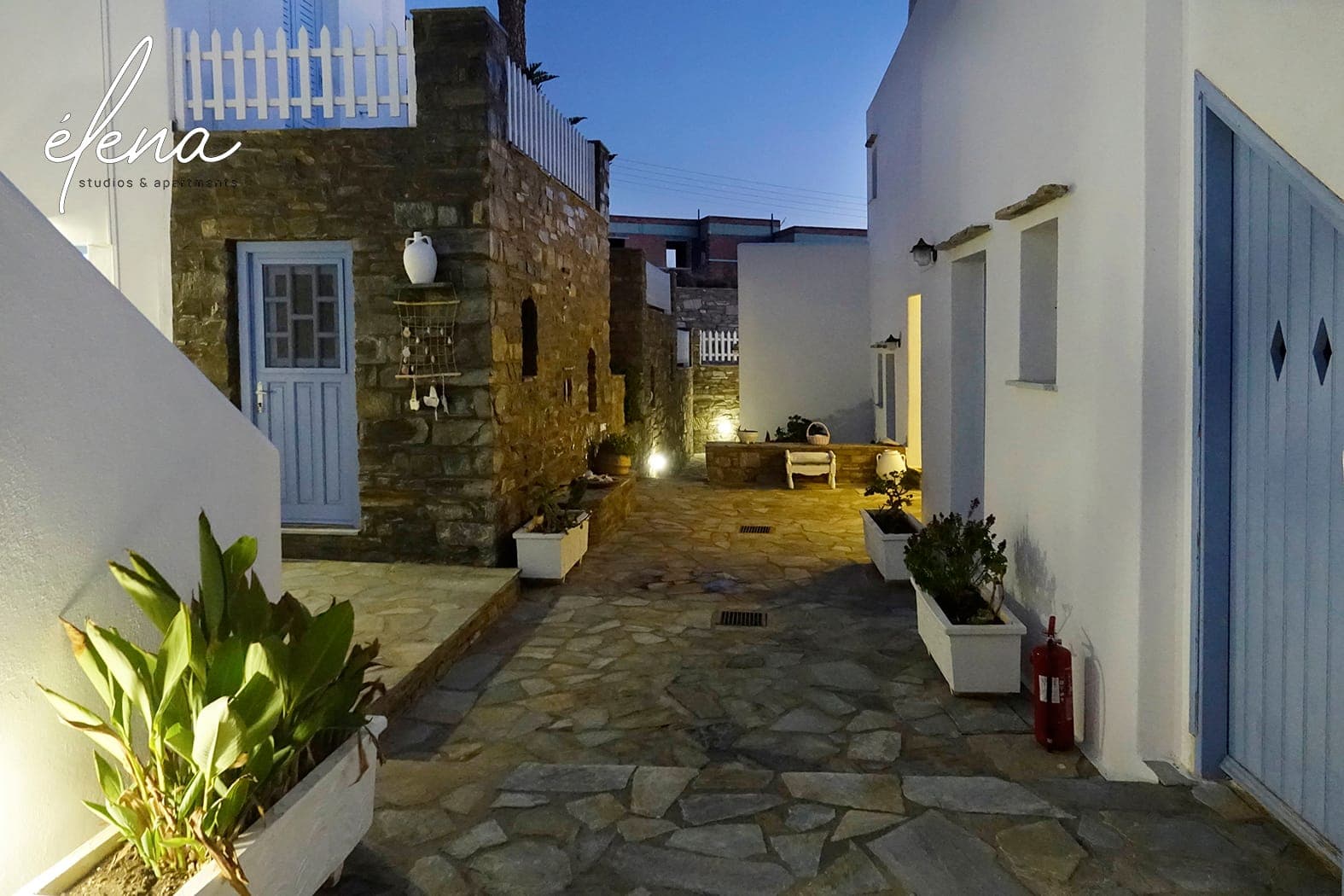 Elena Studios & Apartments