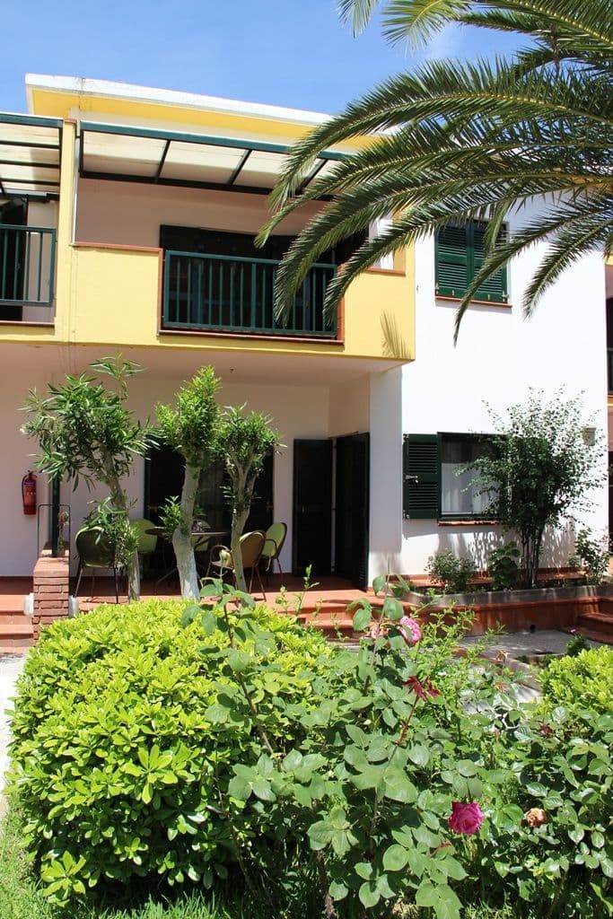 Elia Apartments