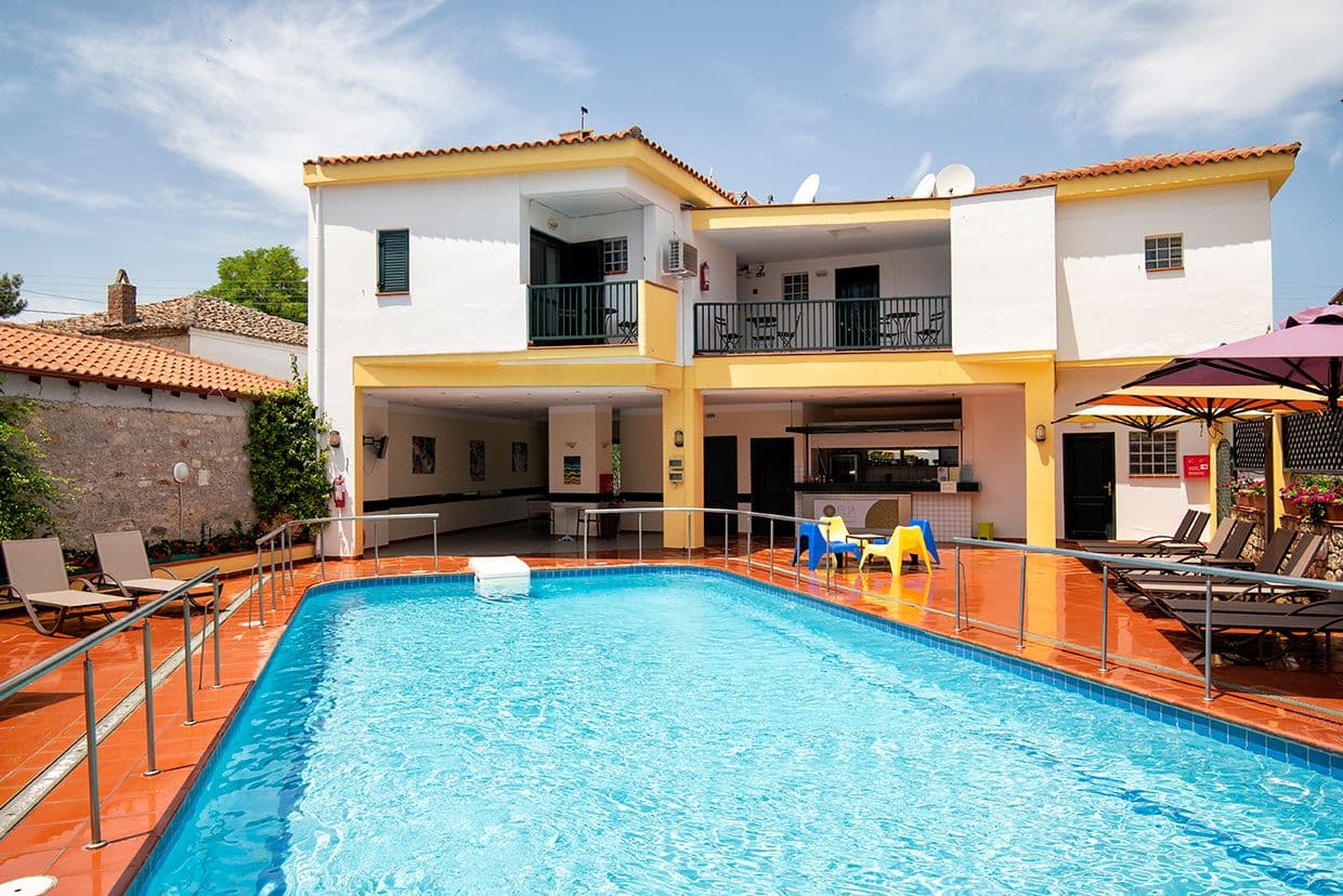 Elia Apartments