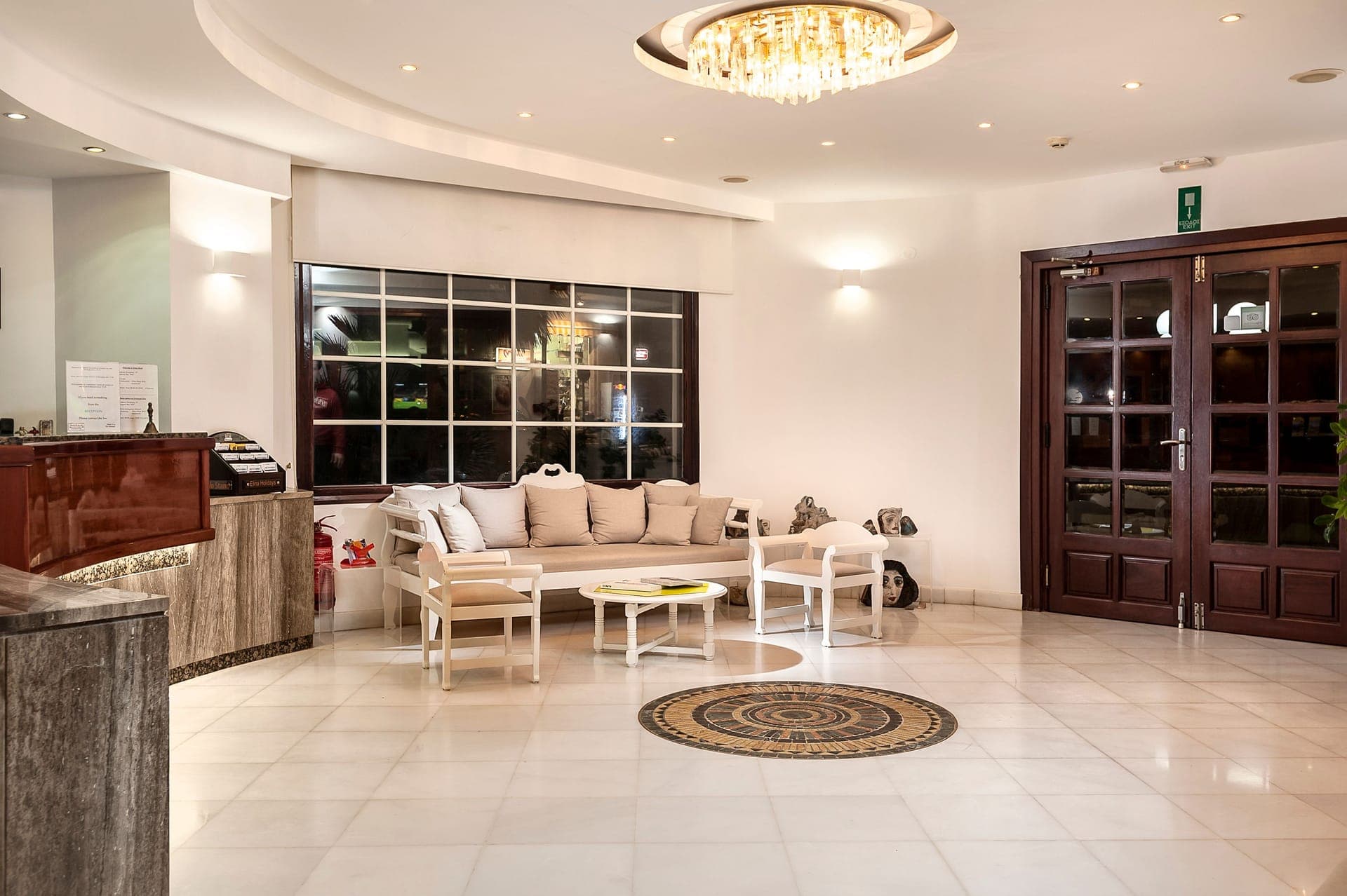 Elina Hotel