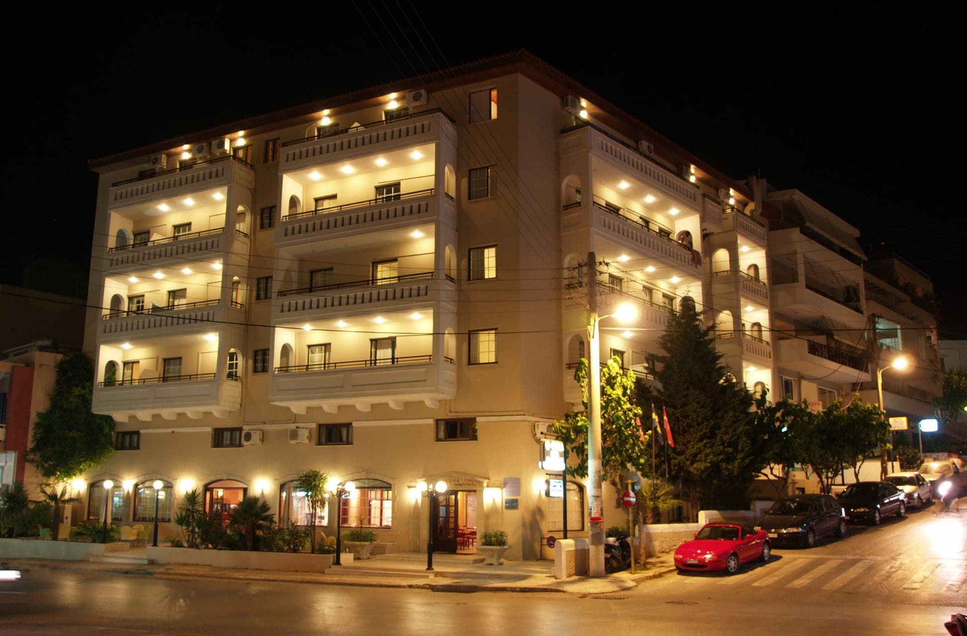 Elina Hotel