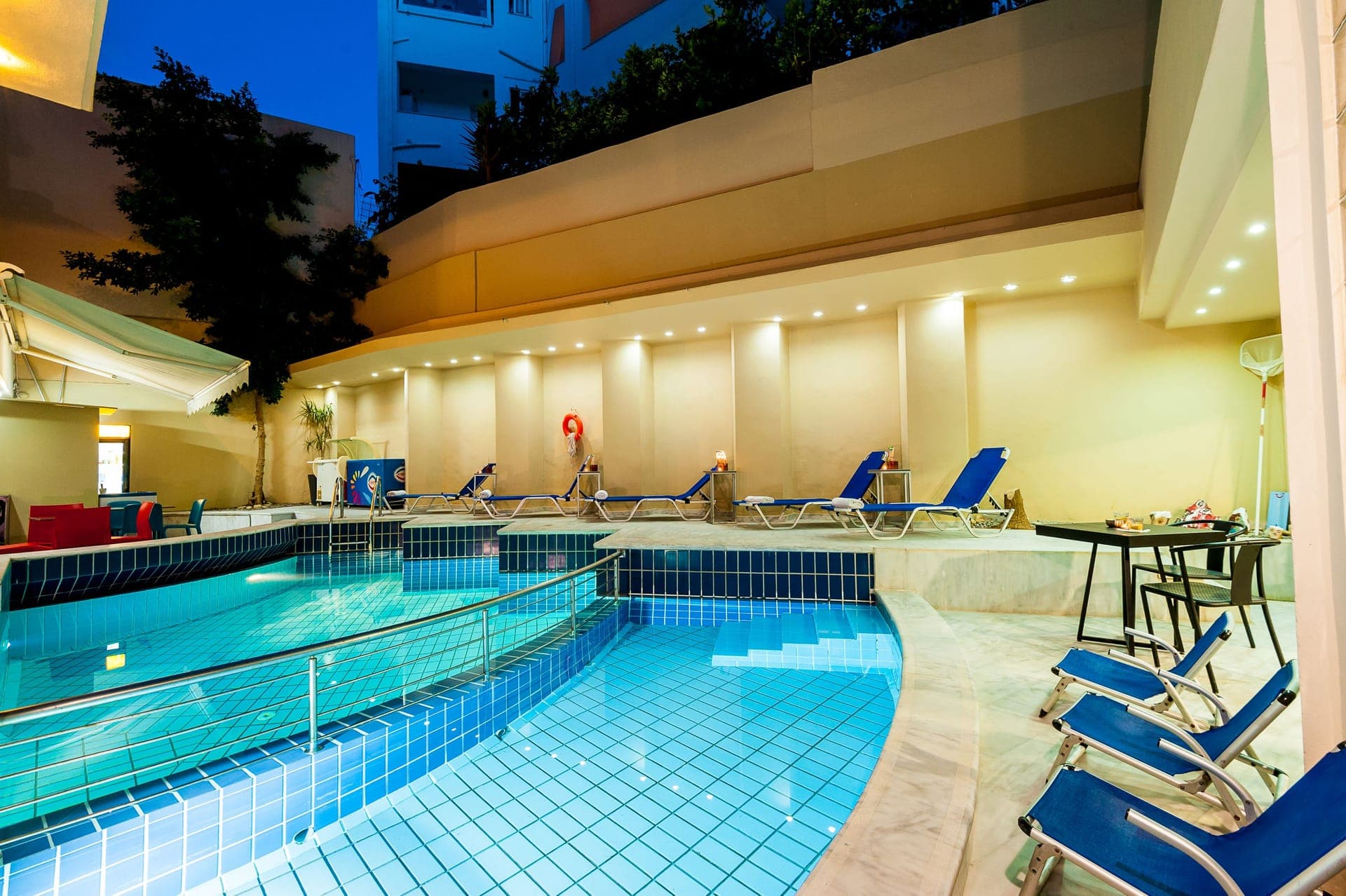 Elina Hotel