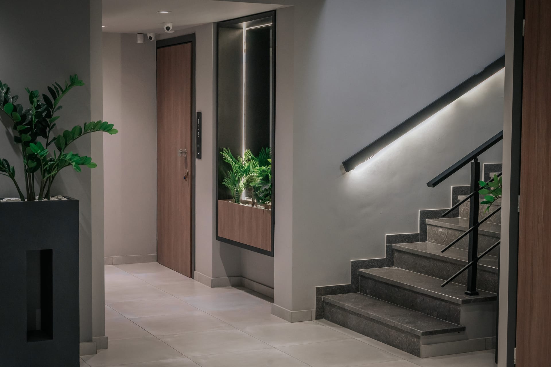 Elizabeth Queen Luxury Rooms