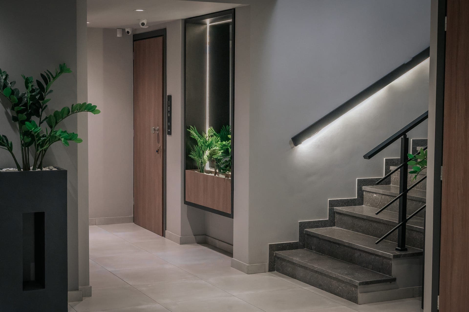 Elizabeth Queen Luxury Rooms