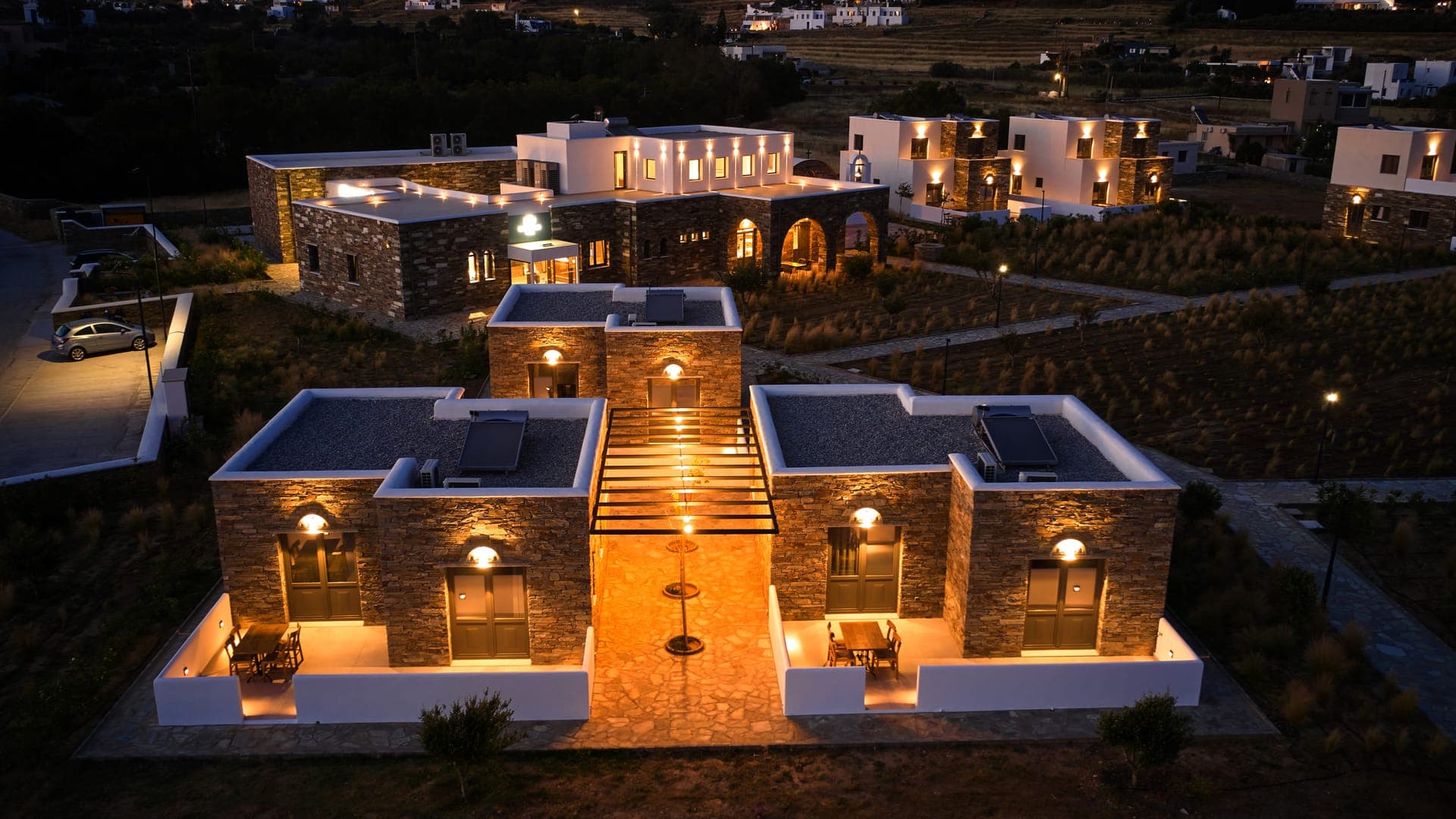 Emerald Tinos
