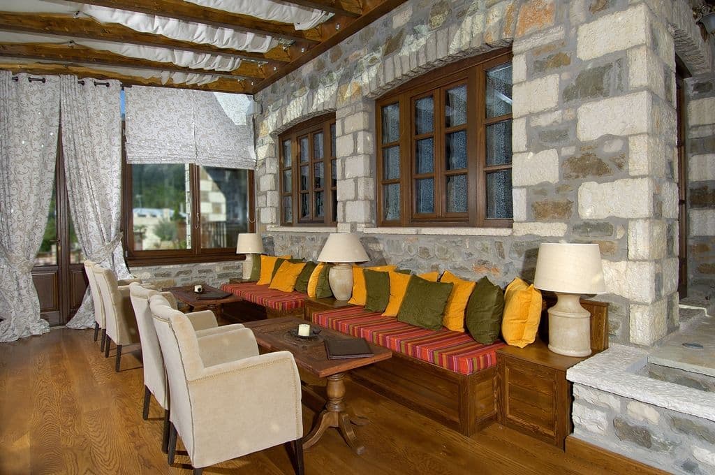 Emotions Country Resort Karpenisi
