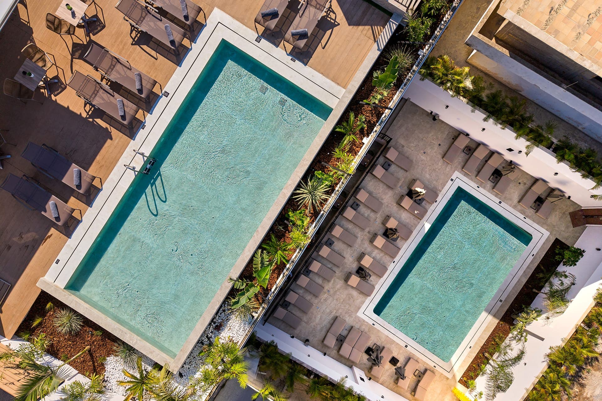 Enorme Epavli Urban Living