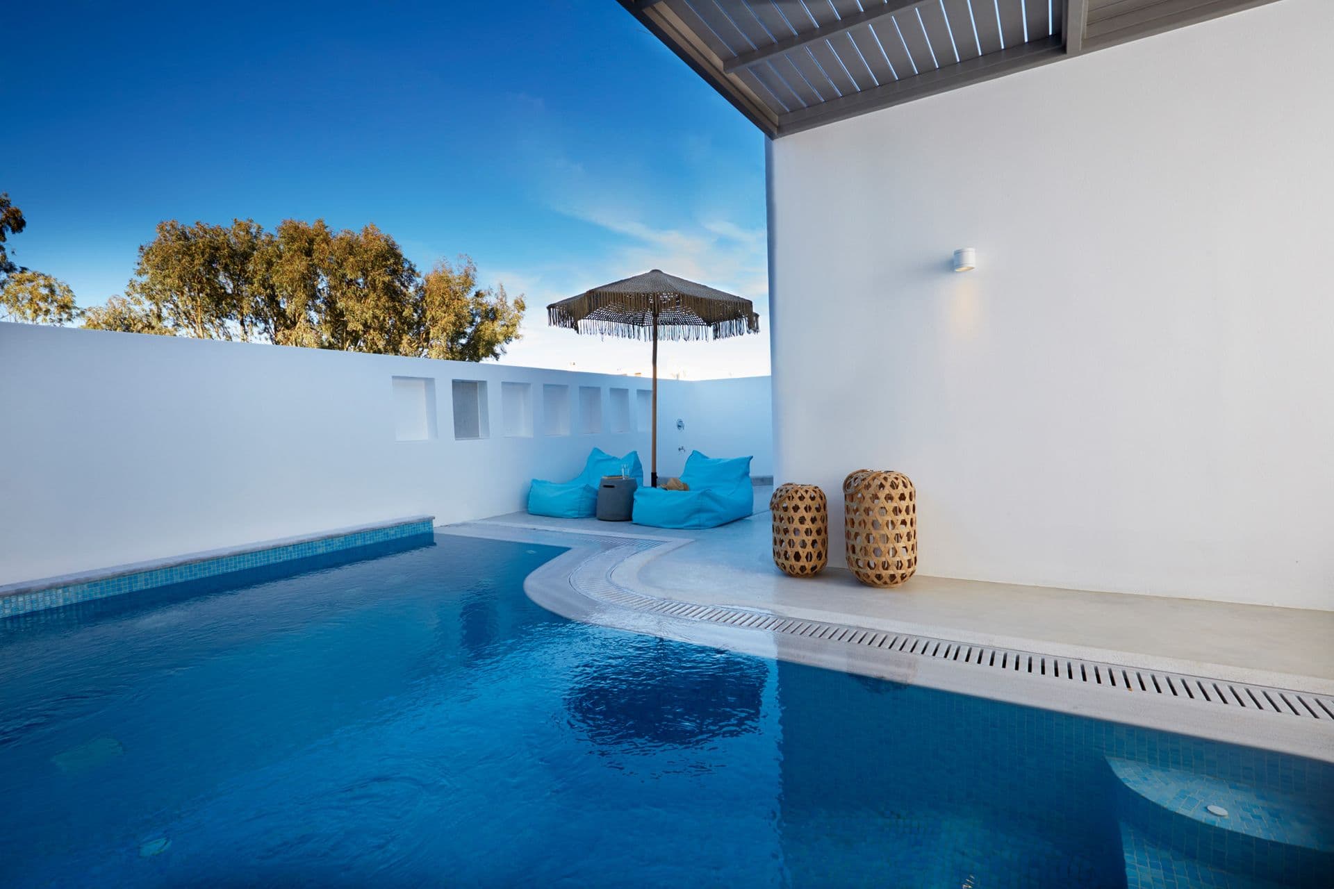 Eolia Kamari Villa