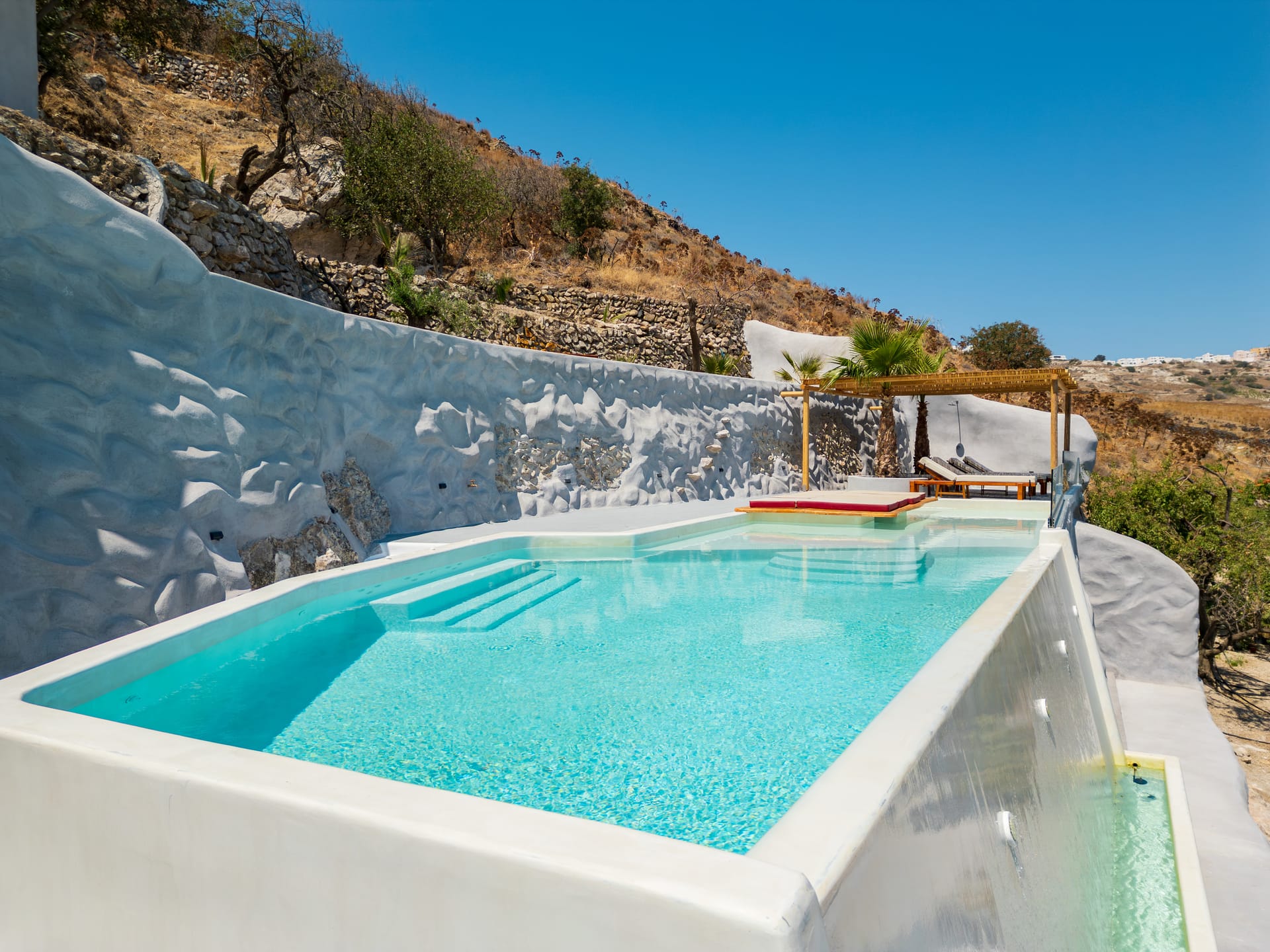Eolithos Suites