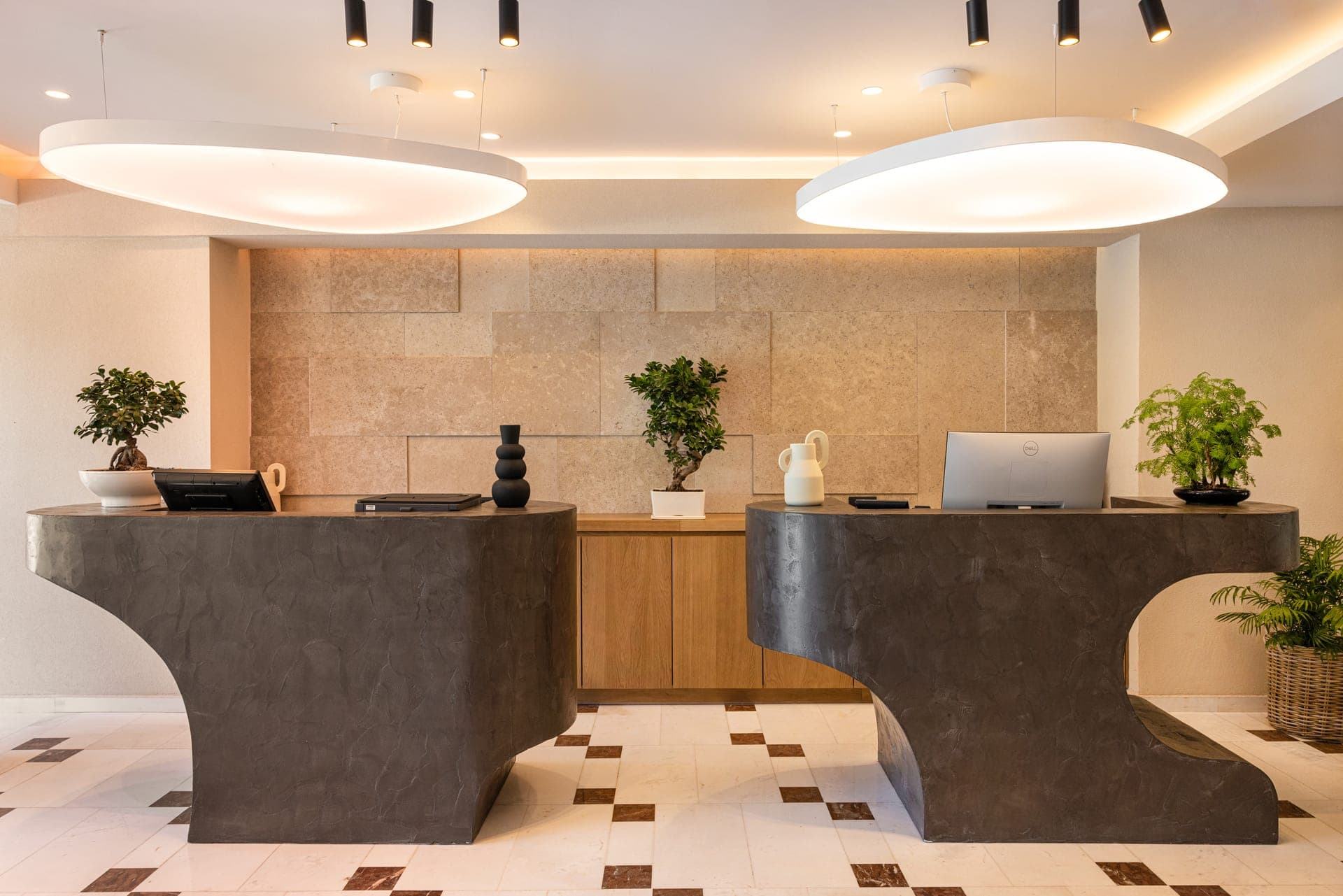 Erato Seaside Hotel
