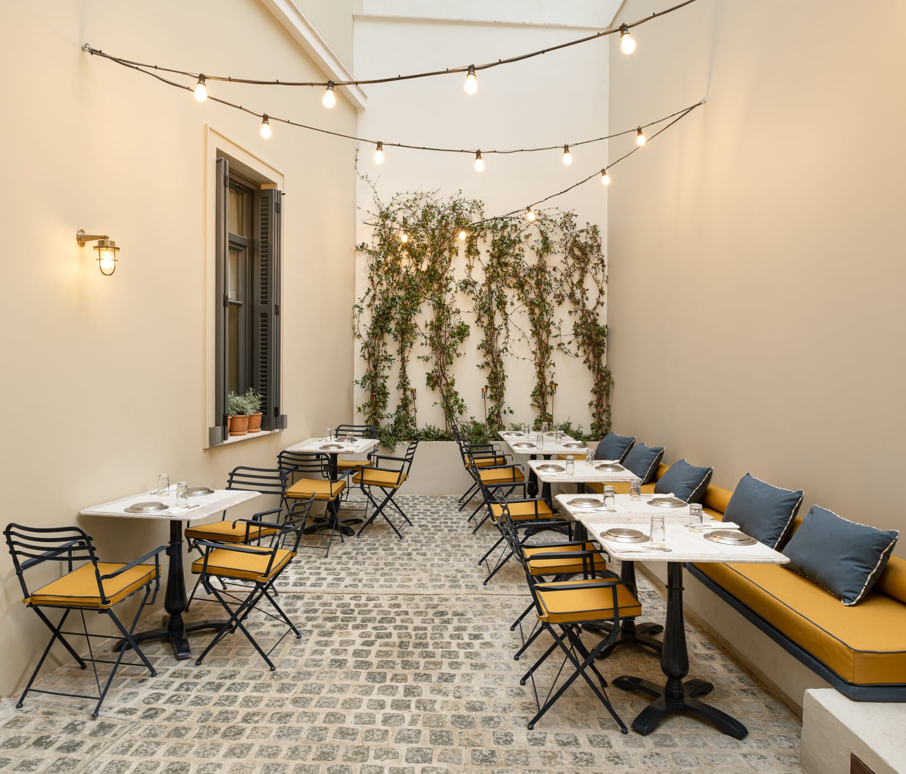 ERGON House Ermou