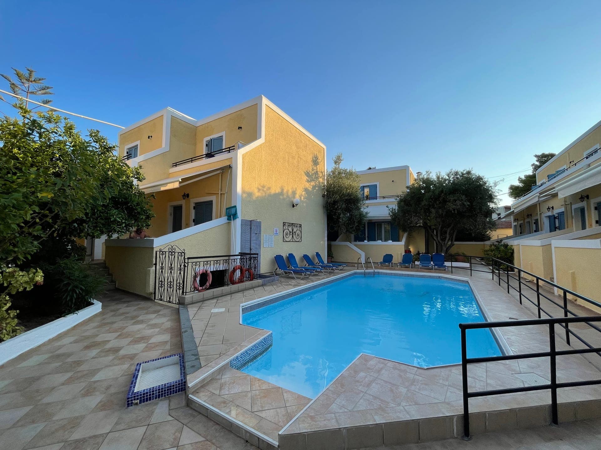 Esperides Maisonettes Aegina