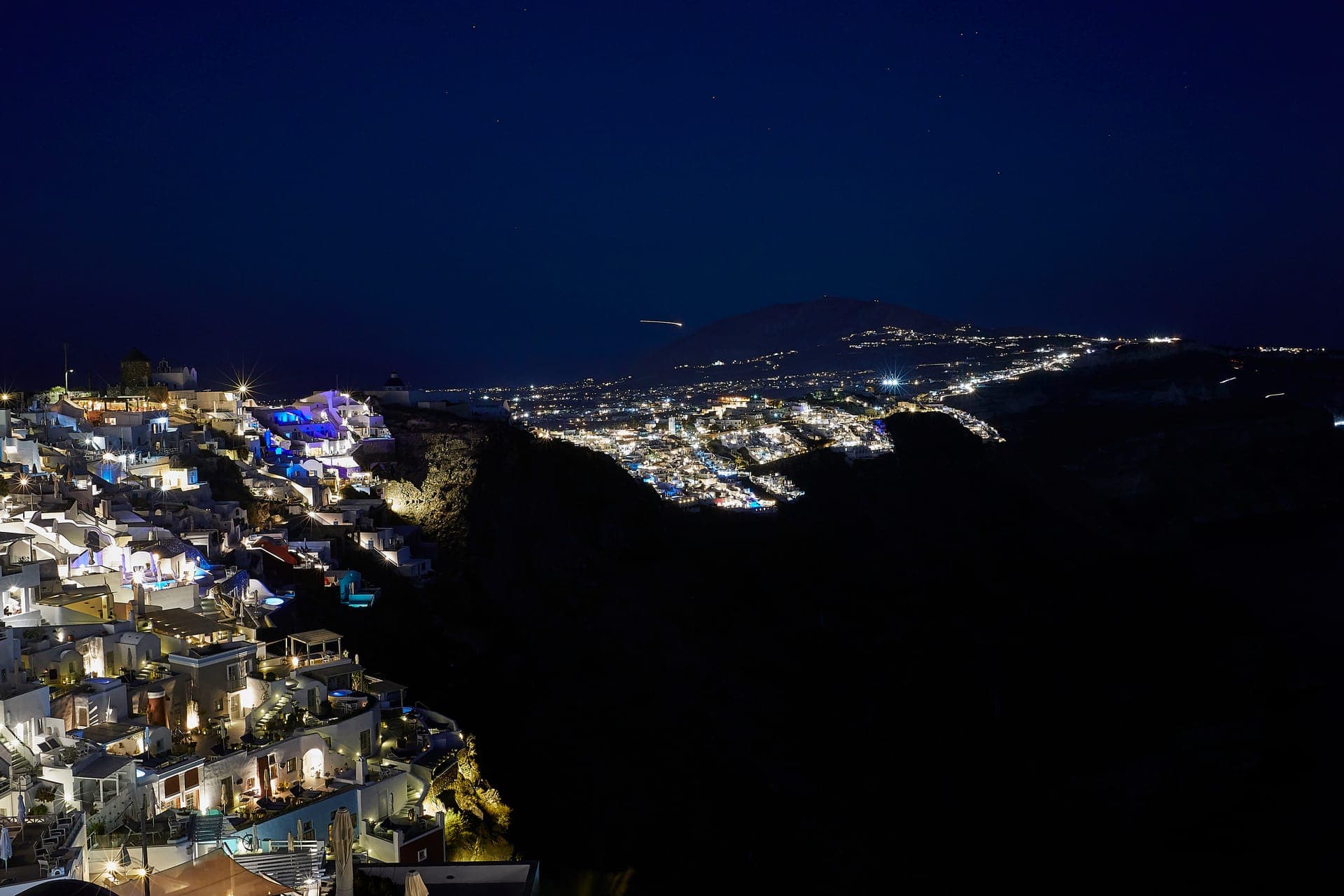 Olia Villas & Suites