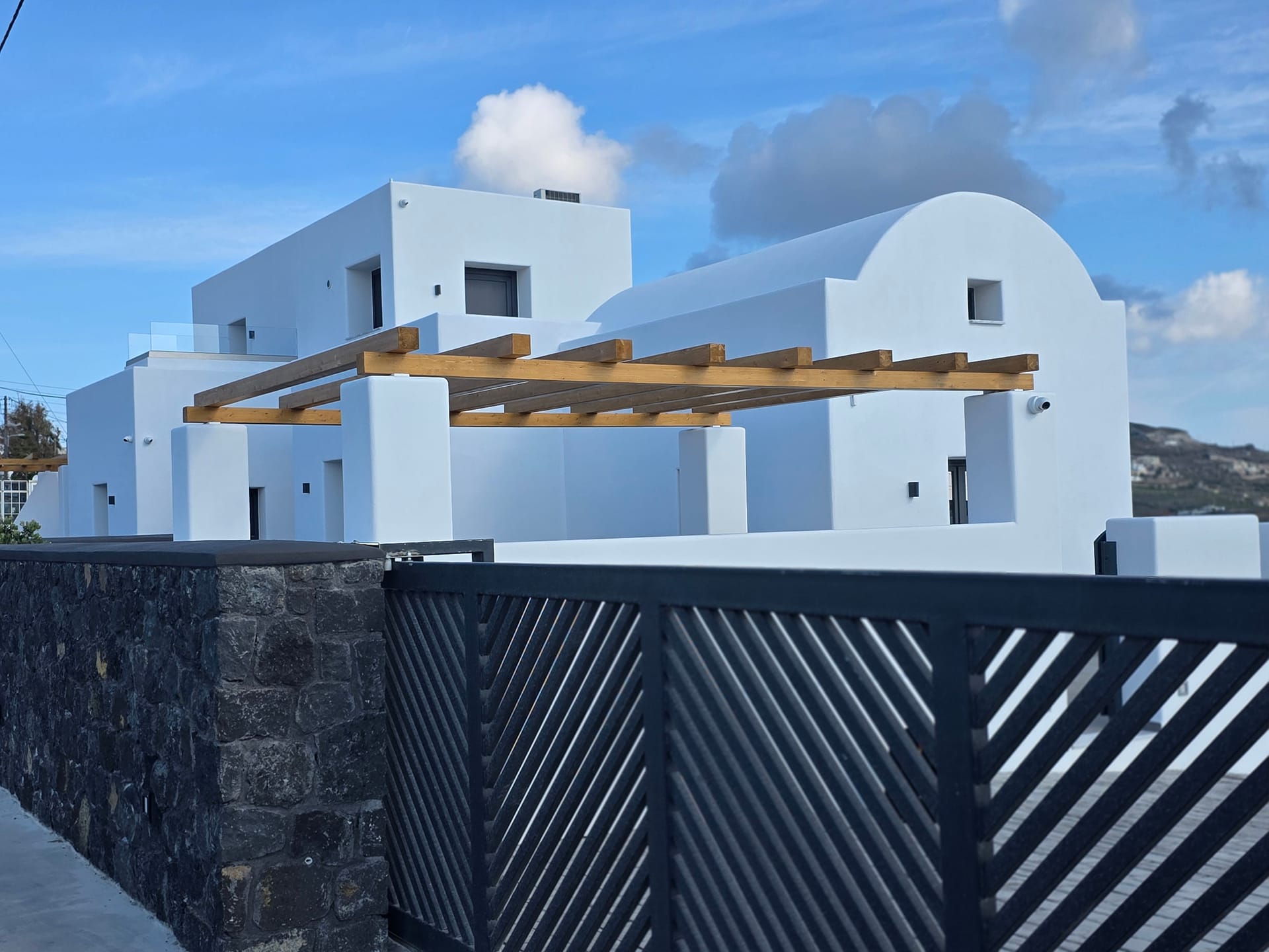Ethereal Blue Suites Pyrgos