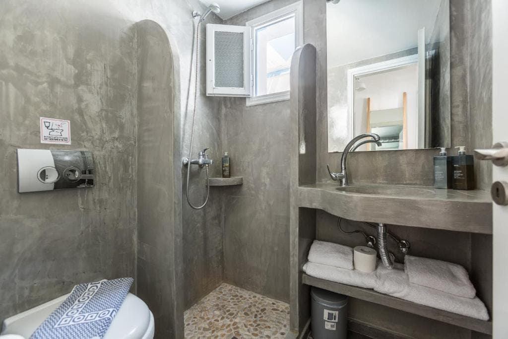 Fanouris Condo Santorini
