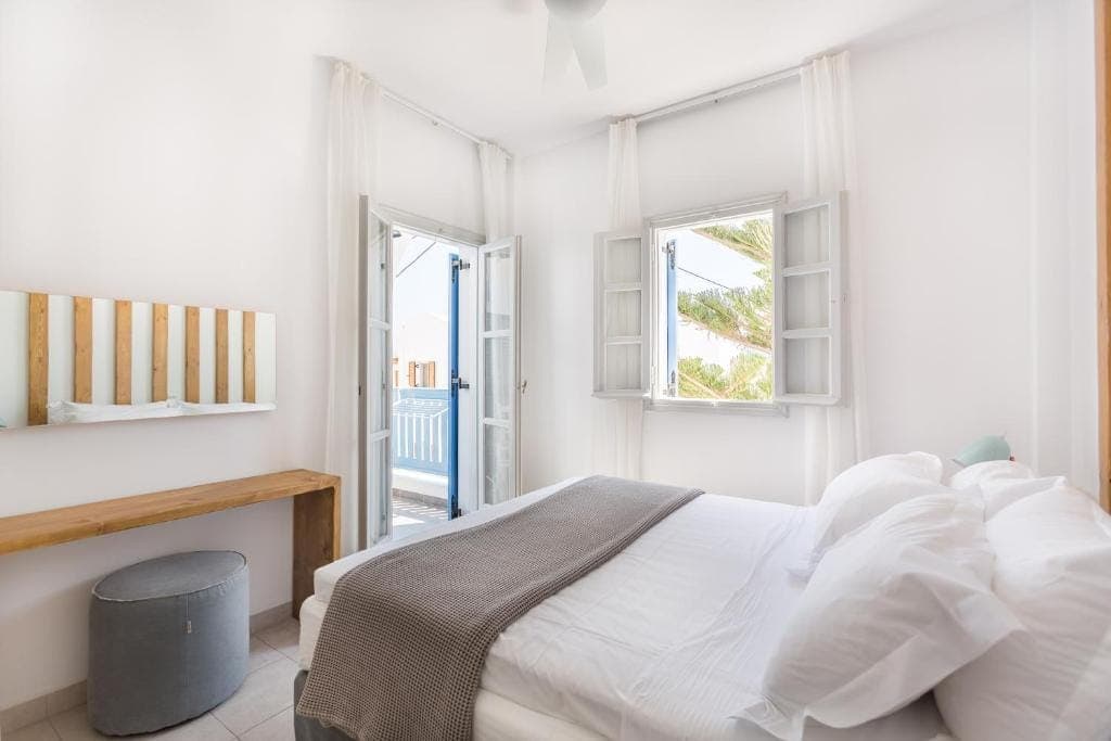 Fanouris Condo Santorini