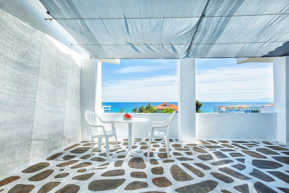 Faros Apartments
