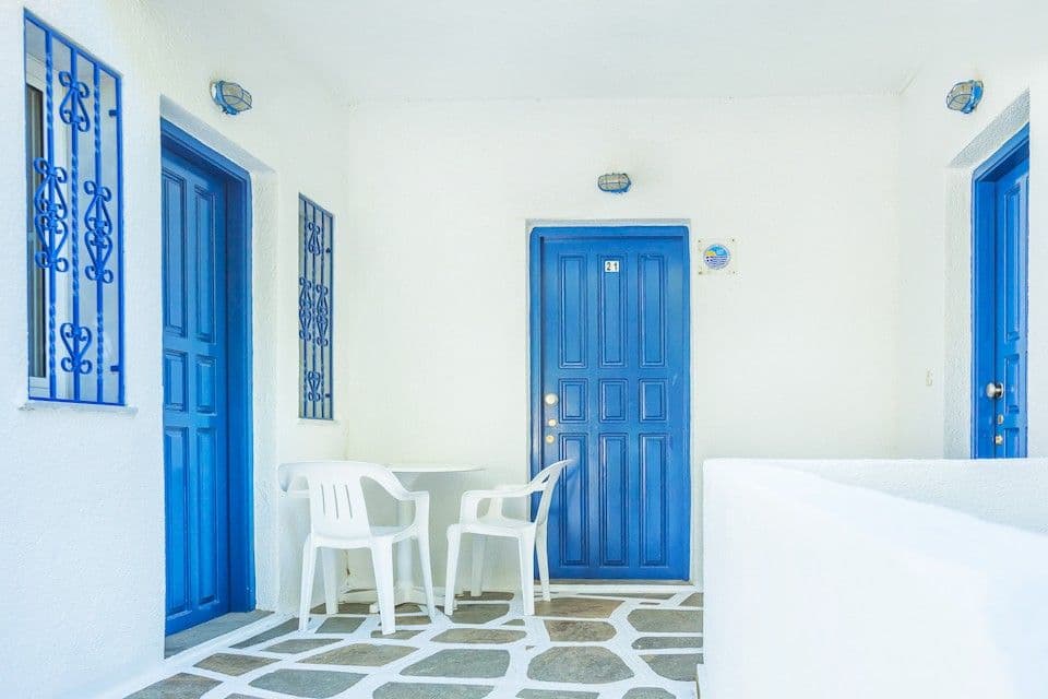 Faros Apartments