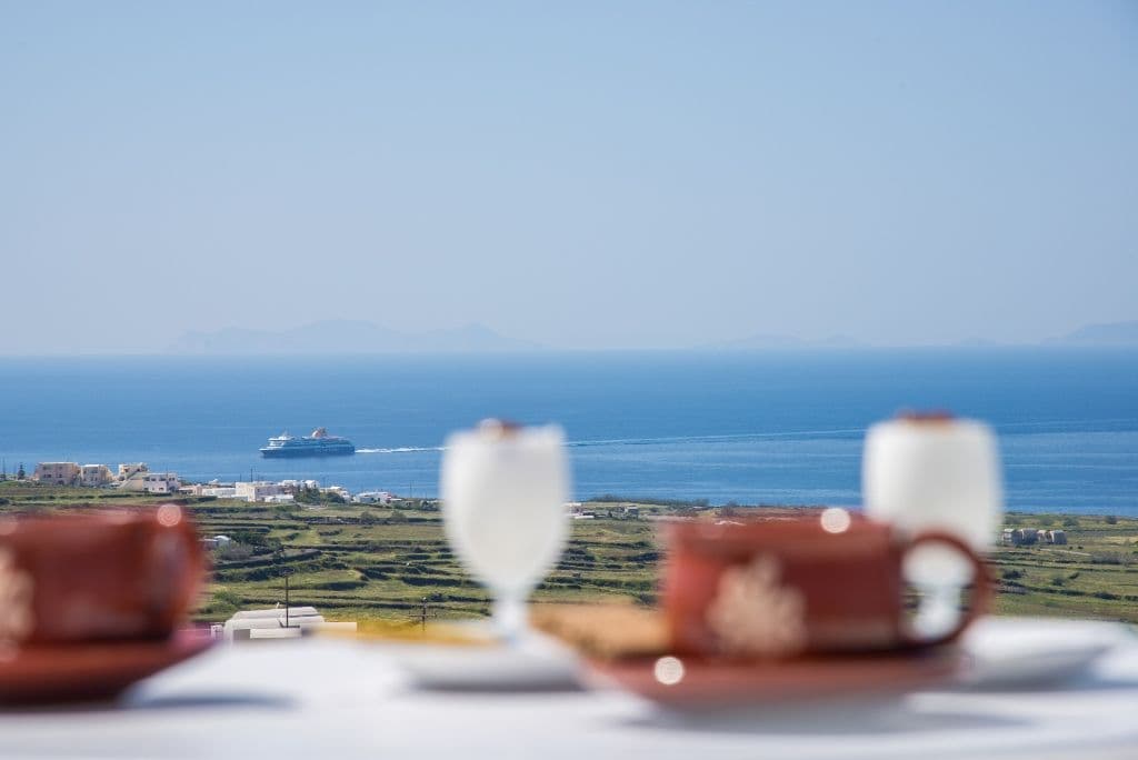 Fava Eco Suites Santorini