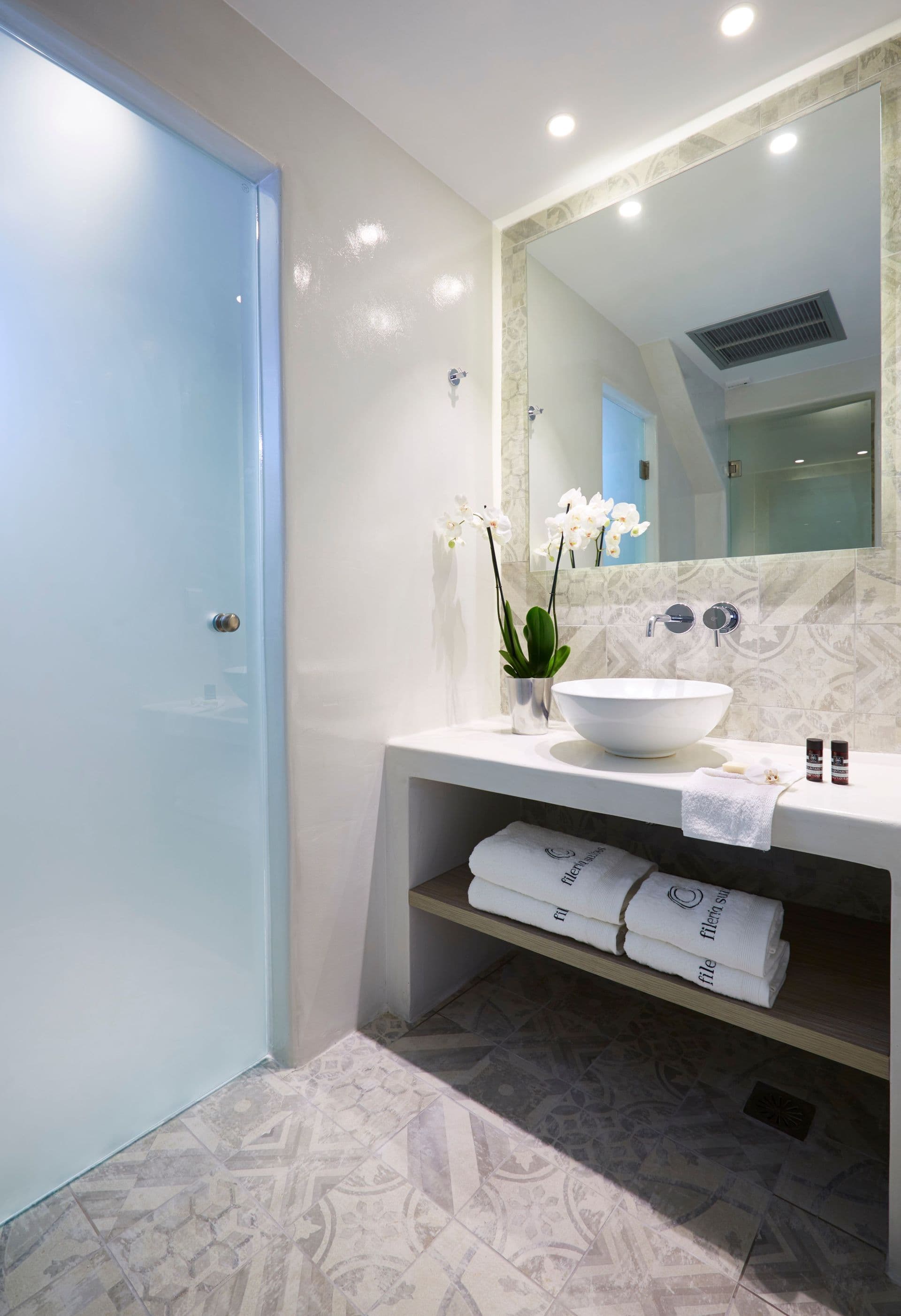 Fileria Suites Santorini