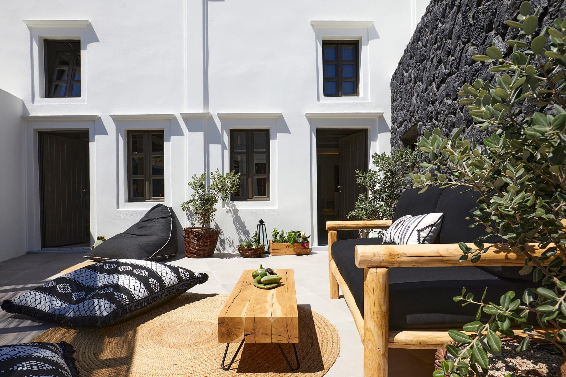 Floria Suites Santorini