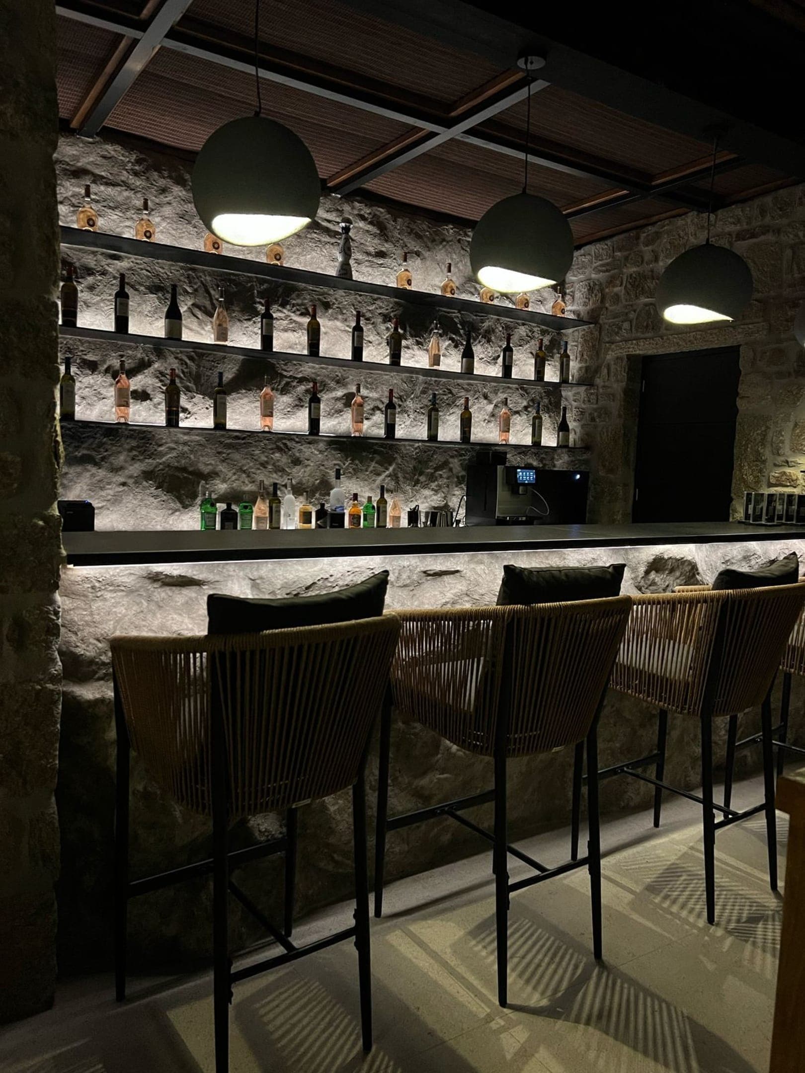 Ftelia Black Villas