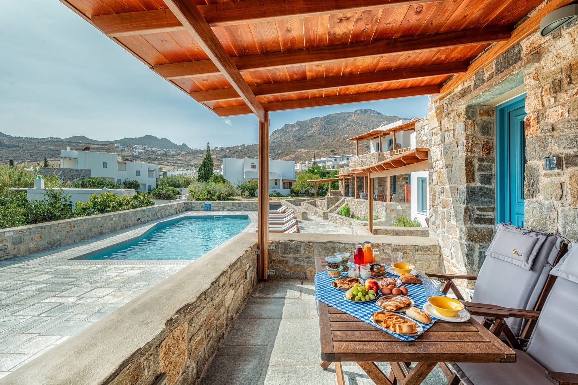 Galazio Suites Serifos