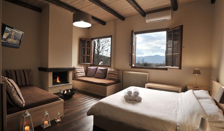 Gefyri Hotel