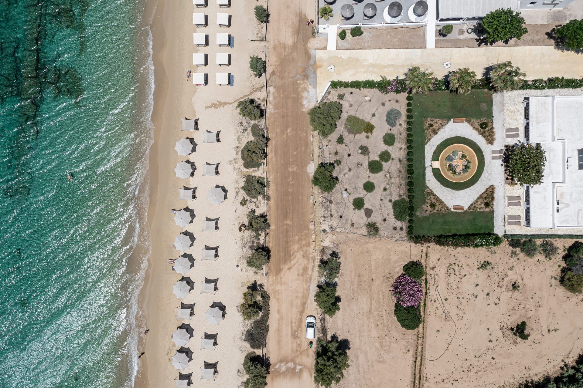 Glaronissi Beach