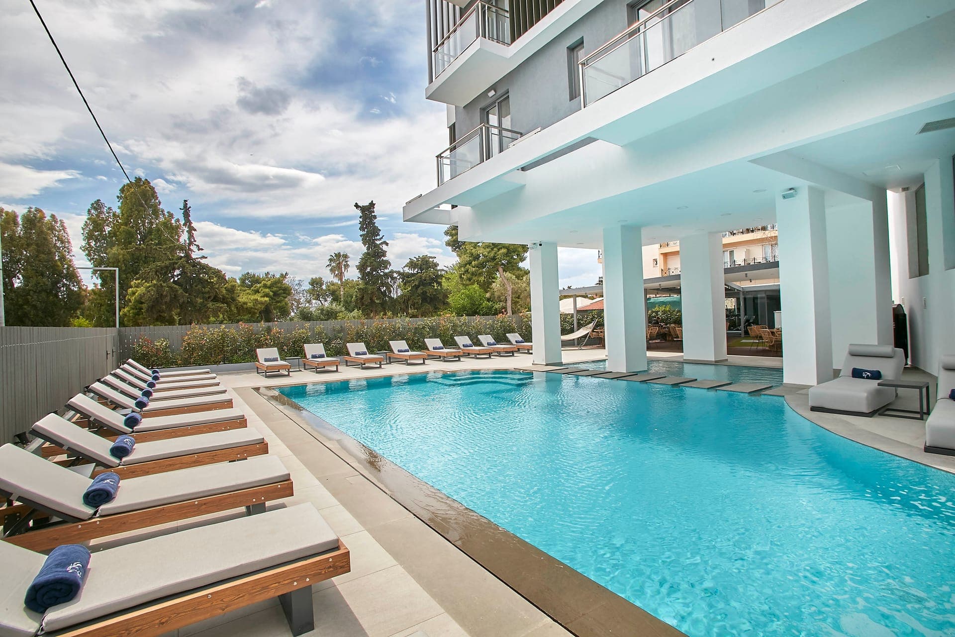 Glyfada Riviera Hotel