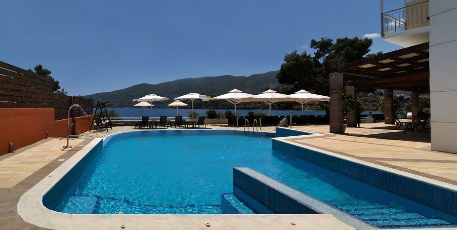 Golden View Beach Hotel