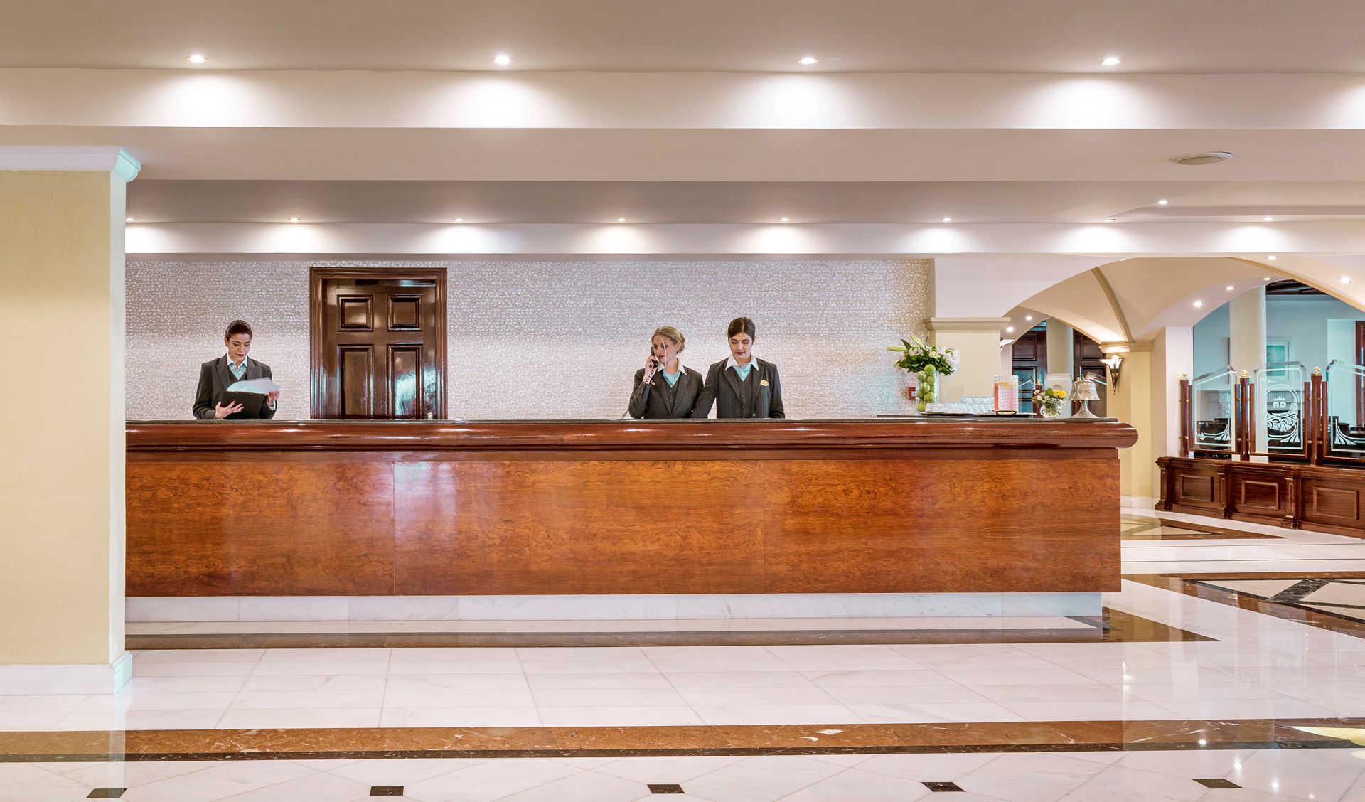 MITSIS GRAND BEACH HOTEL