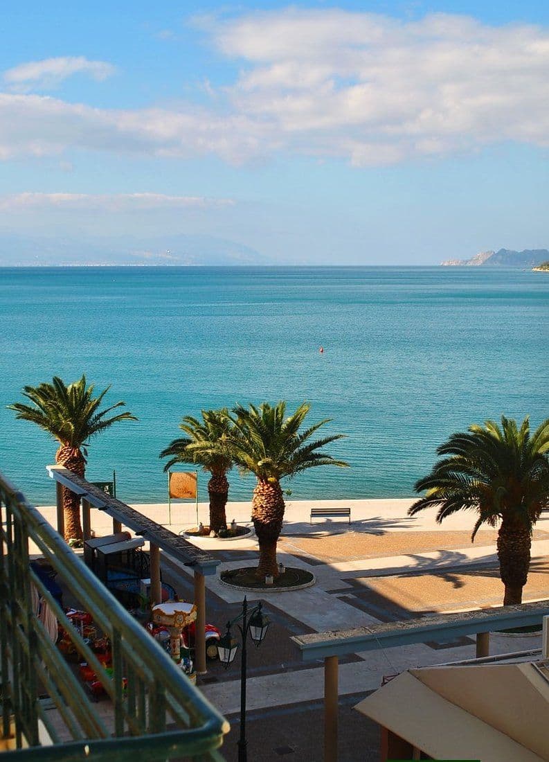 Grand Hotel Loutraki