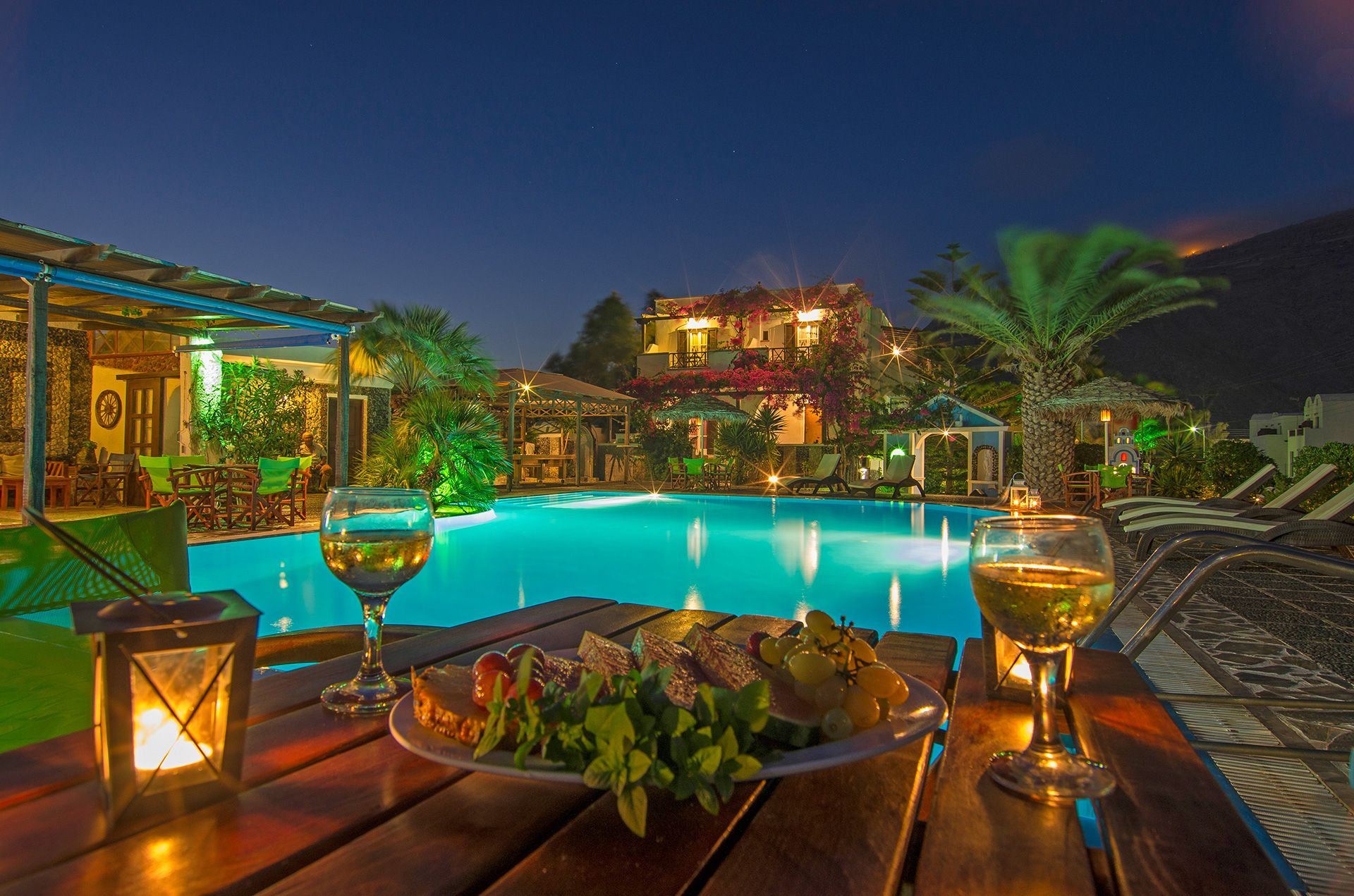 Holiday Beach Resort Santorini