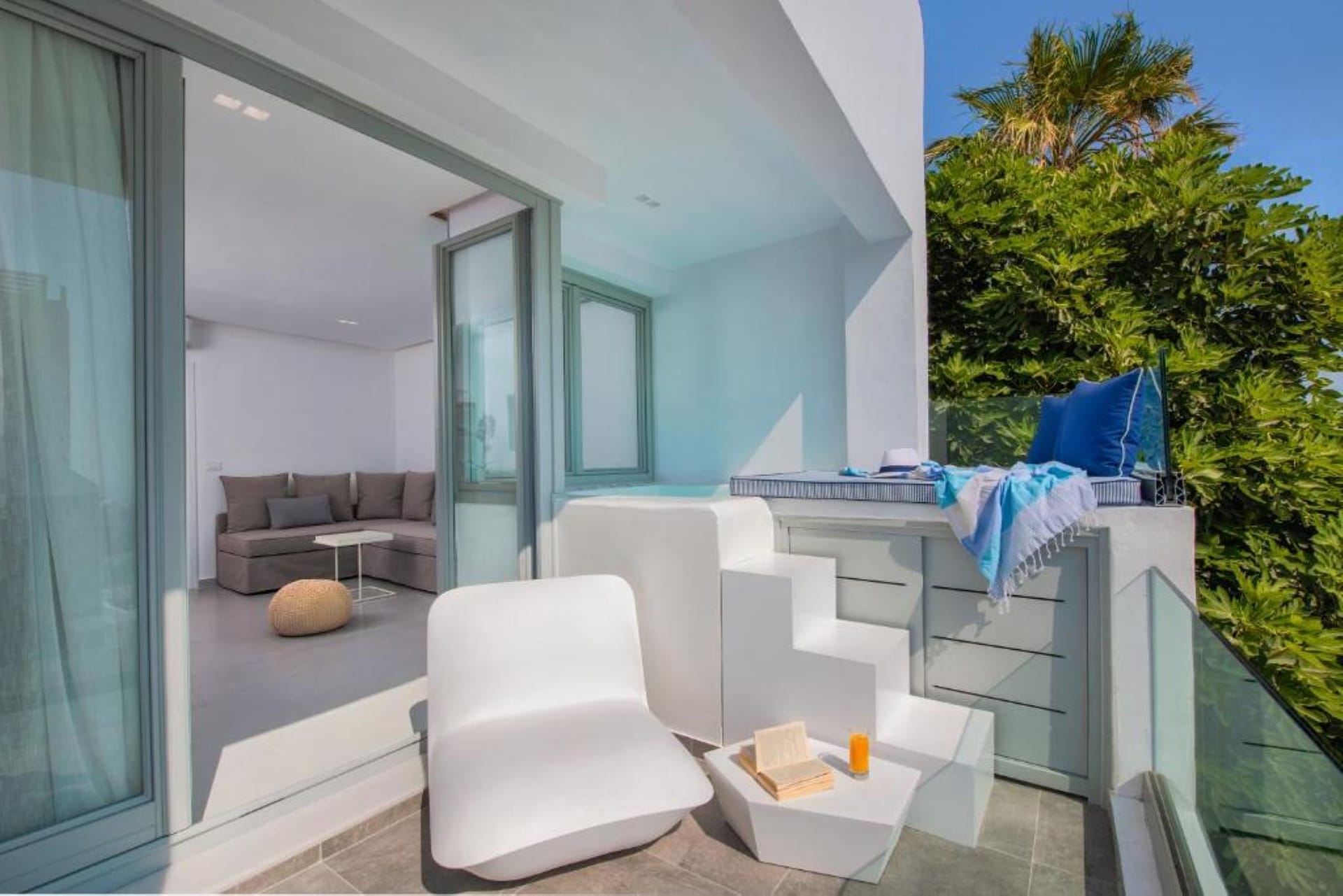 Harmony Suites Santorini