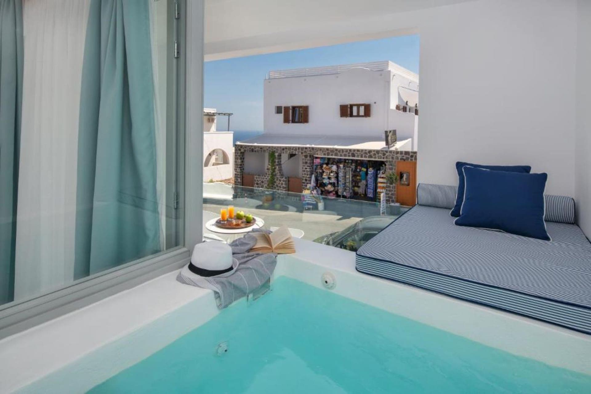 Harmony Suites Santorini