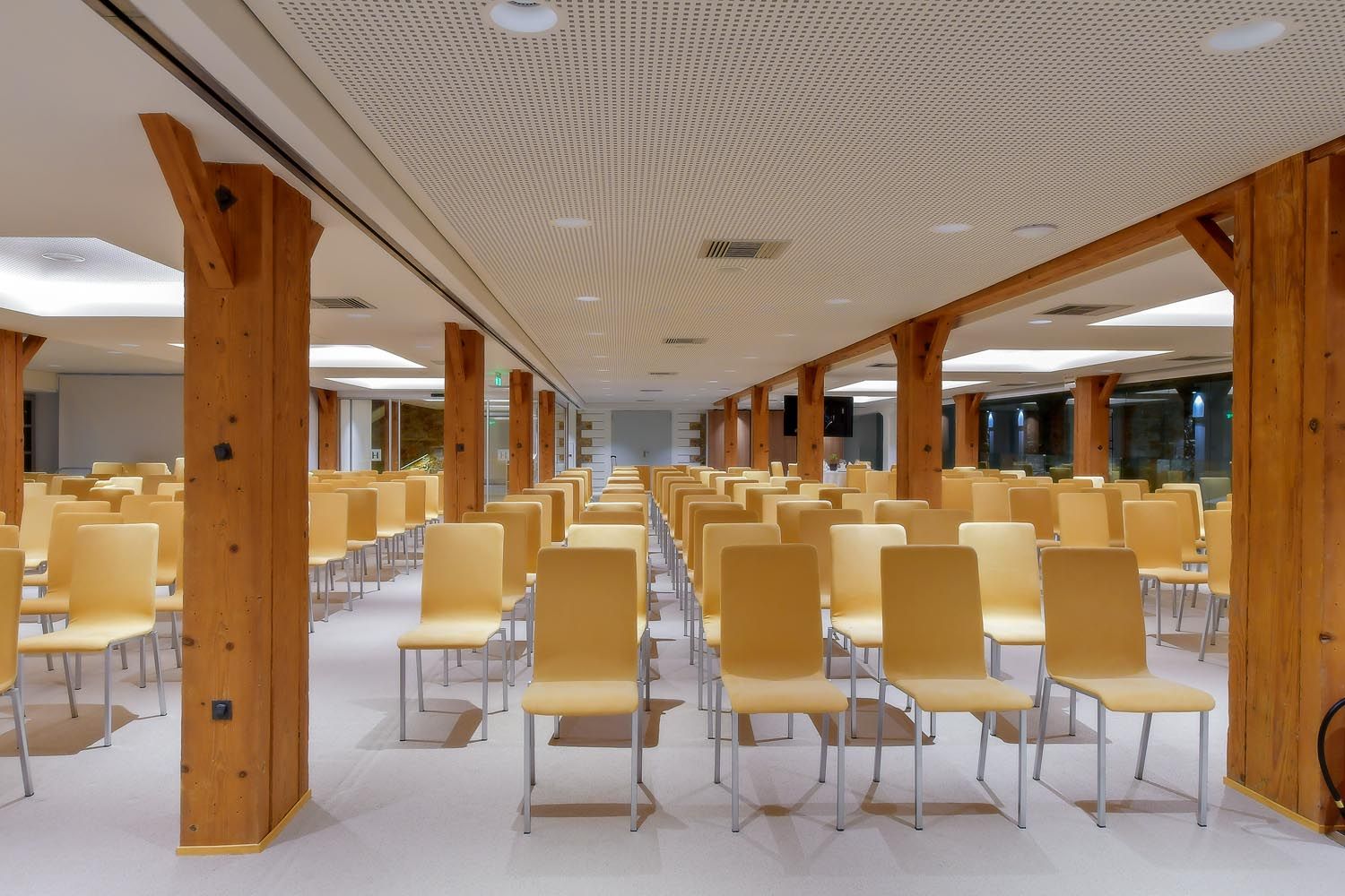 Hydrama Grand Hotel