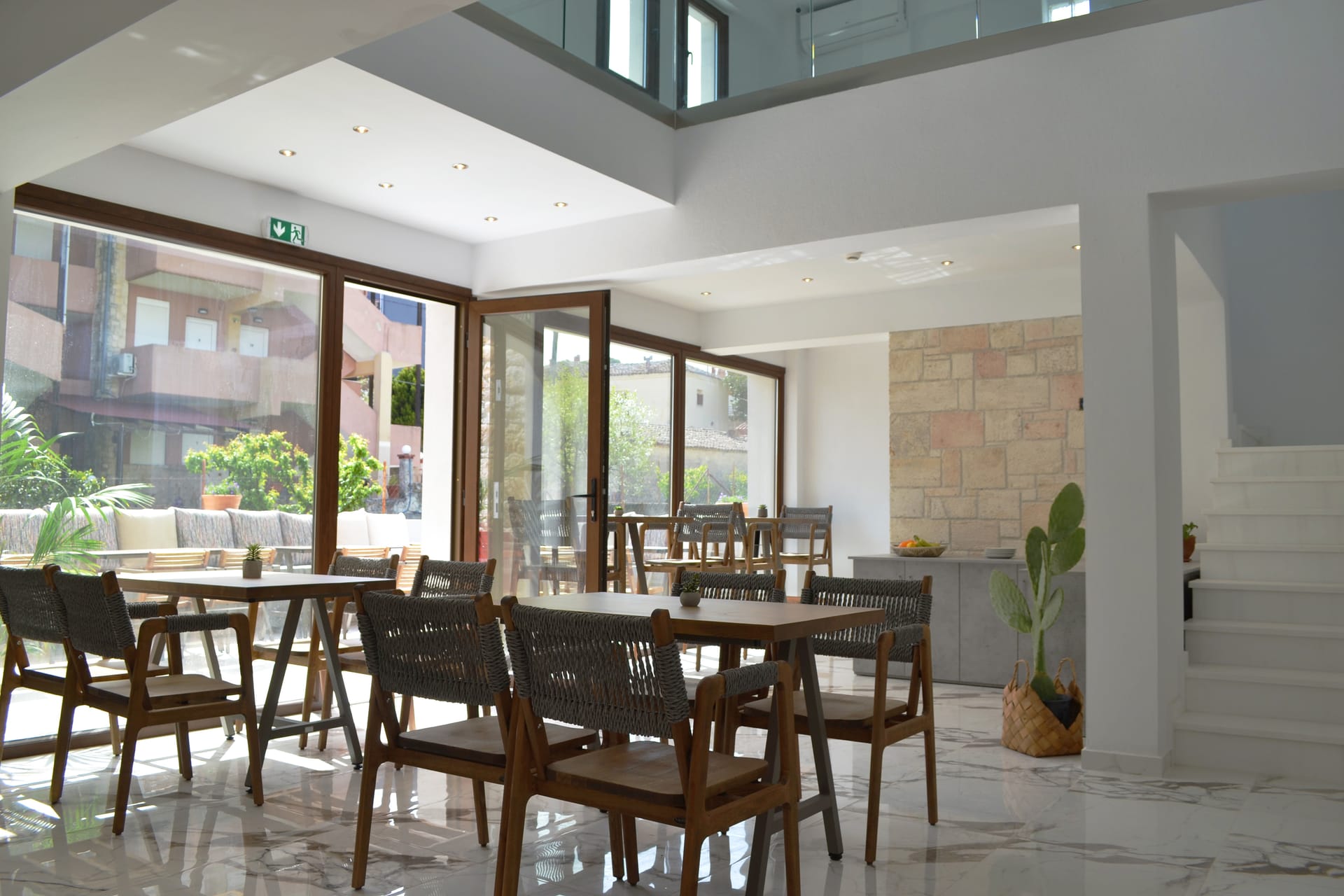IADES suites