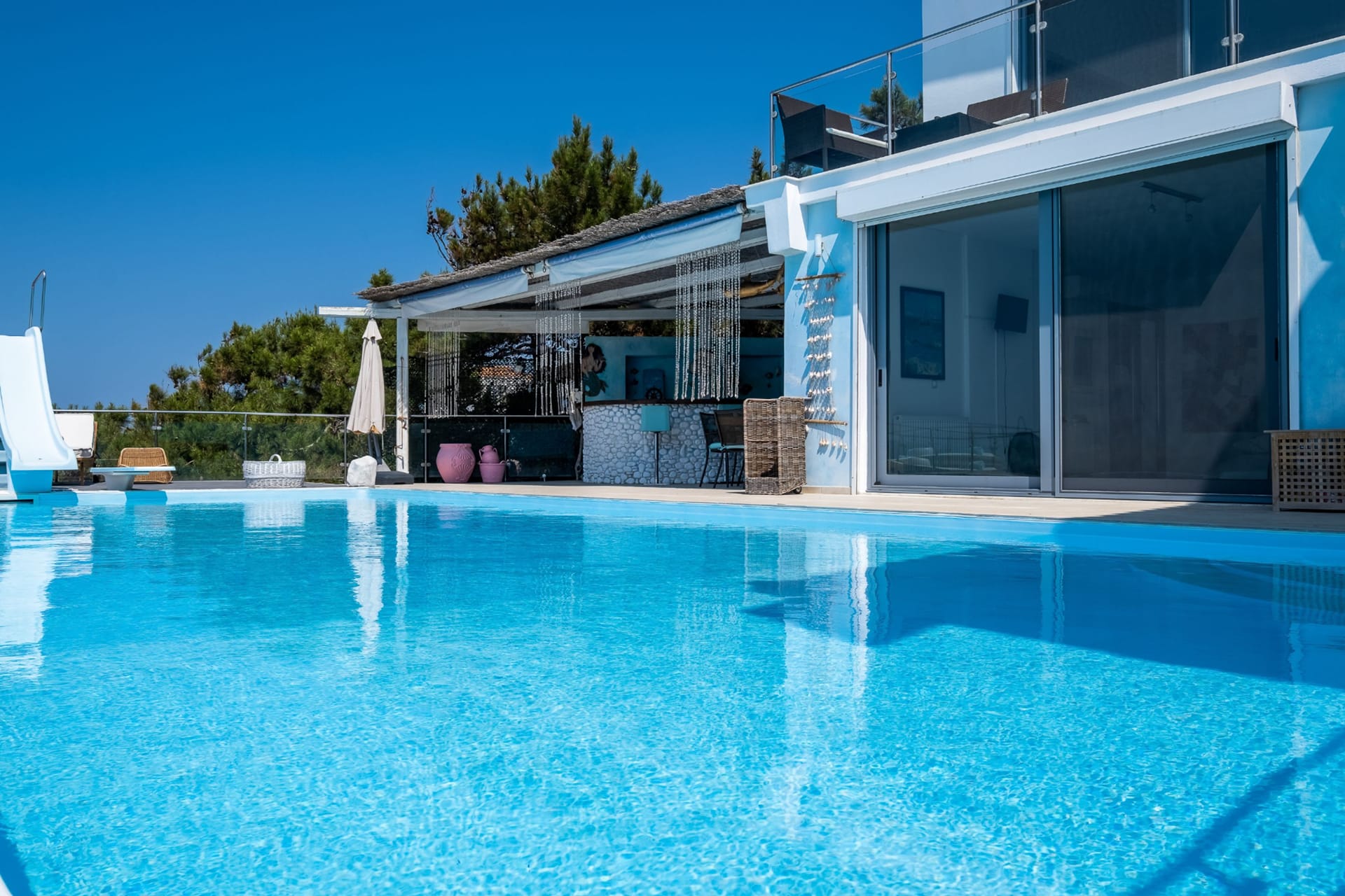 Icarus Luxury Beachfront Villa