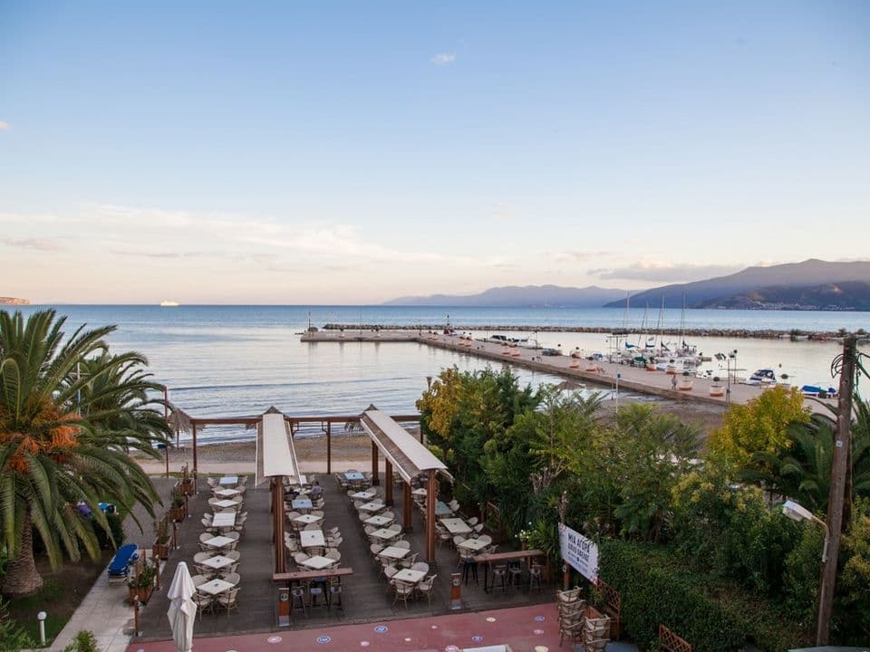 Ignatia Hotel***